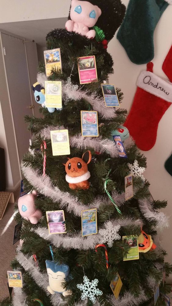 When Sci-Fi Fans Decorate Christmas Trees