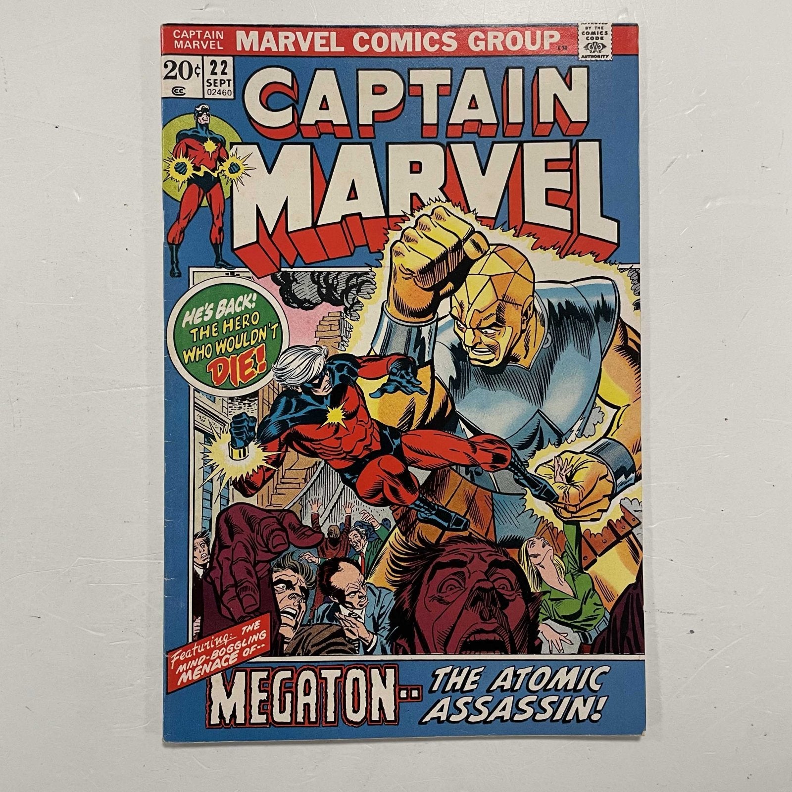 Captain Marvel #22 (1972) - First Printing VF0
