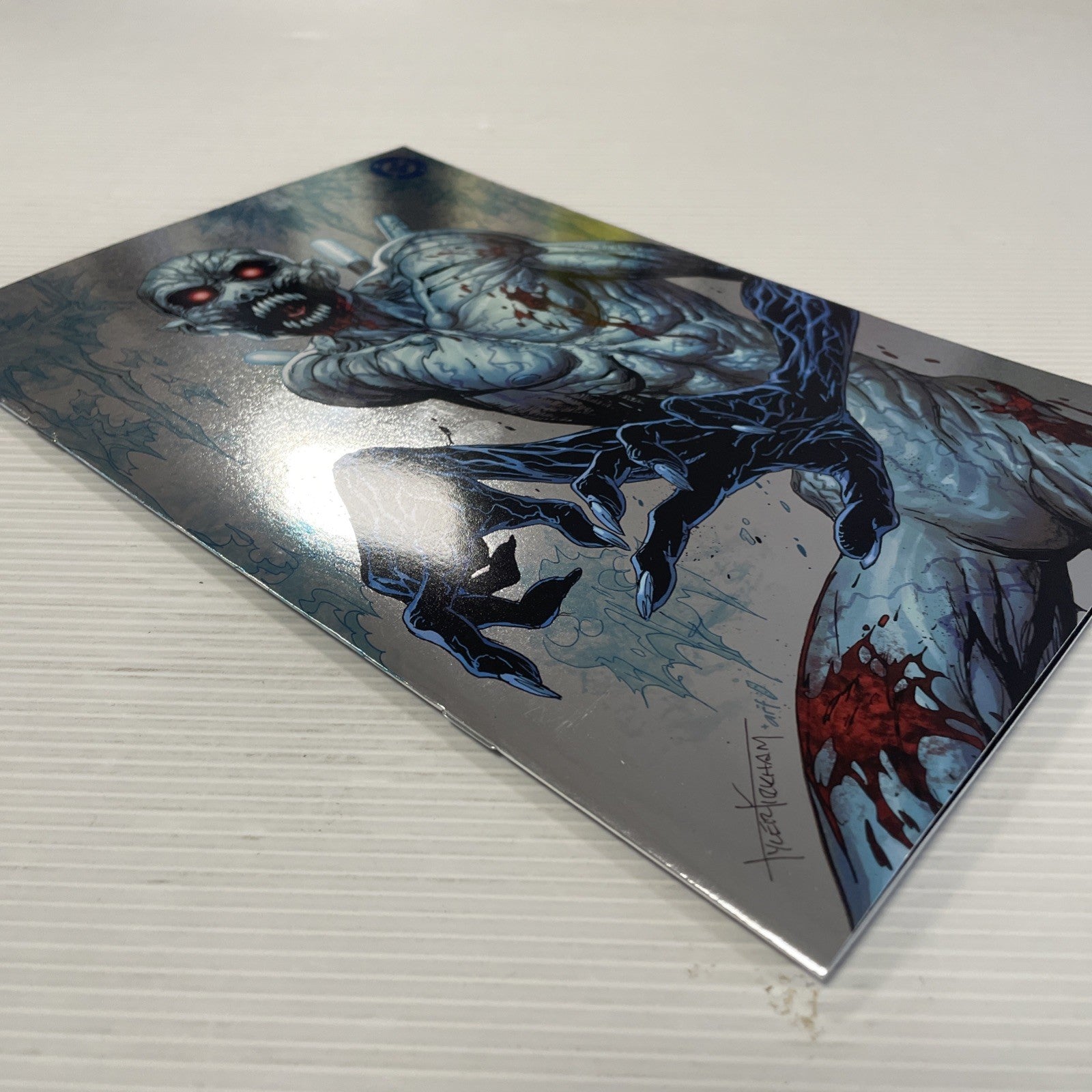 Absolute Batman #20 2026 NM Tyler Kirkham Battle Damage Silver Foil Variant3