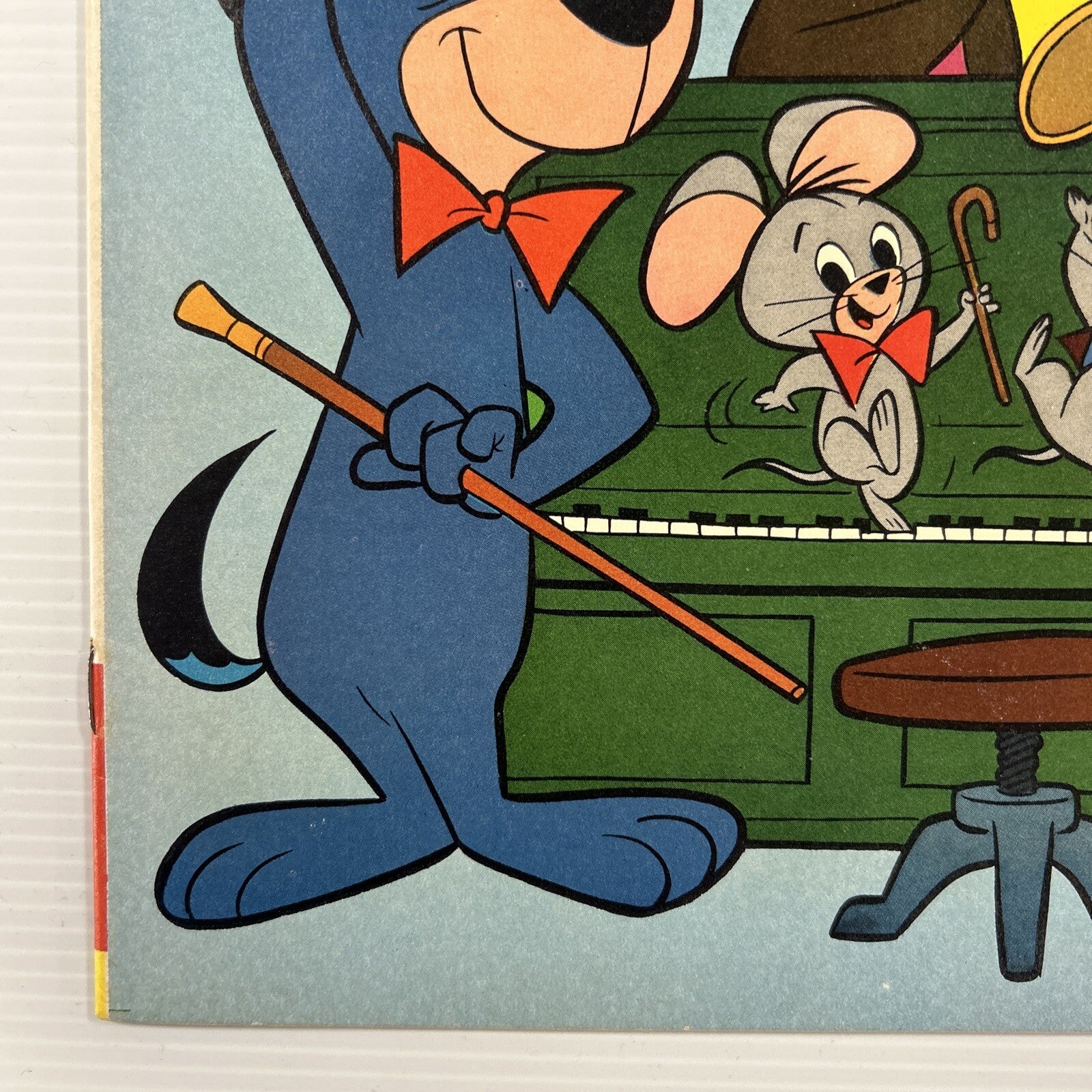 Huckleberry Hound #8 1960 VF- Dell Comics (2)6