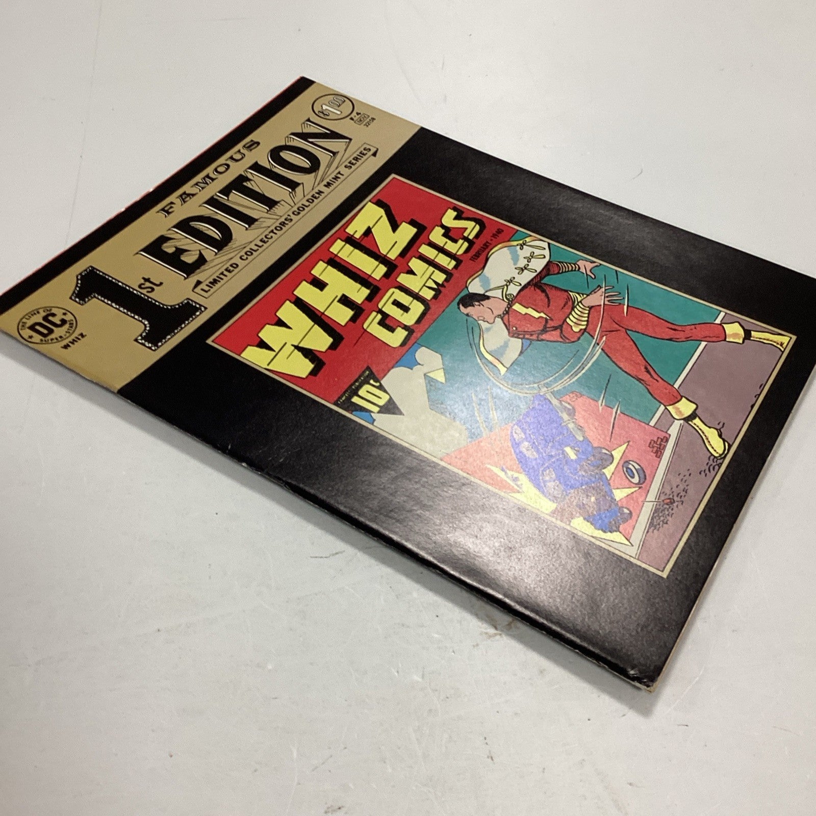 DC Famous 1st Edition Whiz Comics #1 Limited Collectors Golden Mint 1974 VF3
