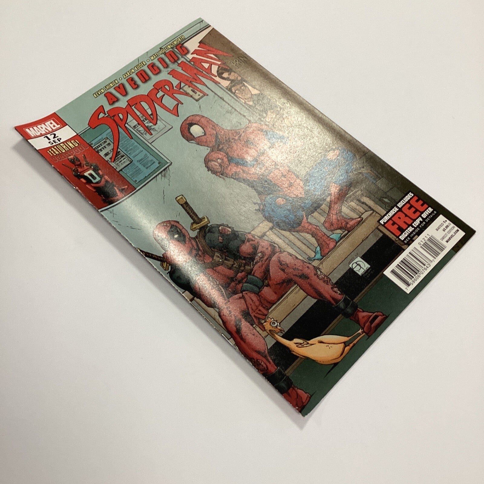 Avenging Spider-man #12 2012 VF Deadpool appearance1