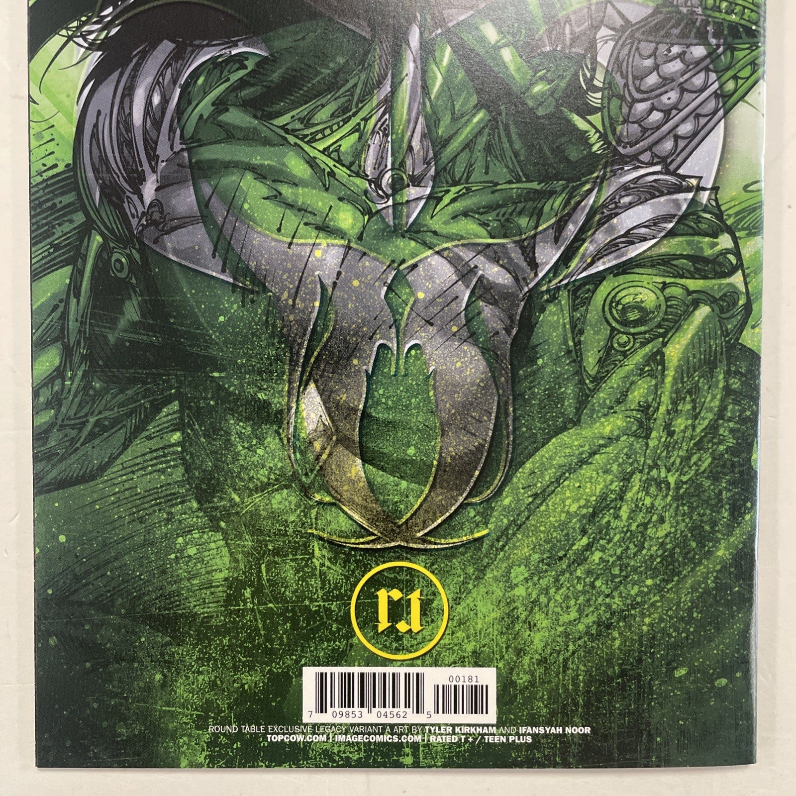 The Darkness Issue #1 2025 Tyler Kirkham Virgin Variant Round Table Blind Bag12