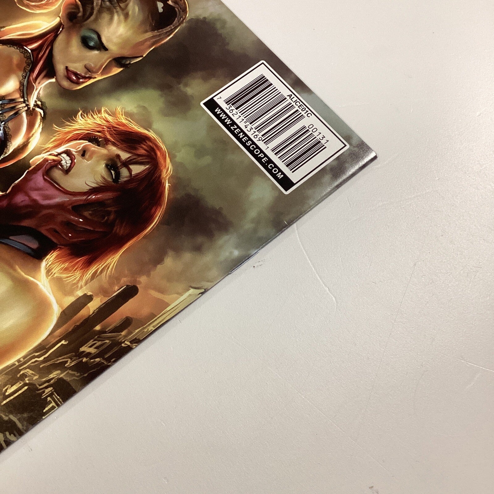 Grimm Fairy Tales Alice In Wonderland #1 2012 VF Variant C Zenescope11