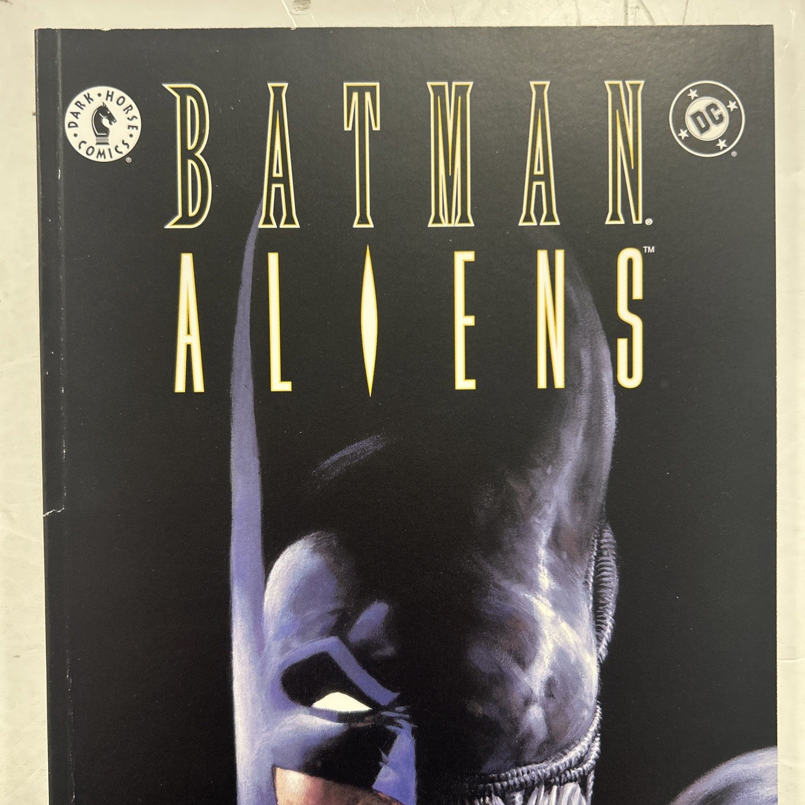 Batman Aliens Book #1-2 1997 VF Dark Horse Comics DC Comics TPB2