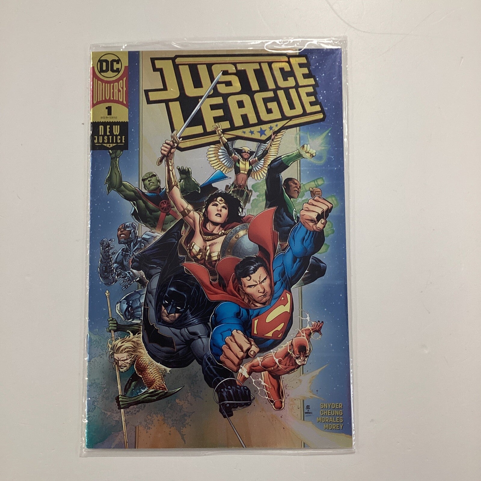 Justice League #1 2018 Artgerm Convention Gold Foil Variant in Sealed bag (1)0