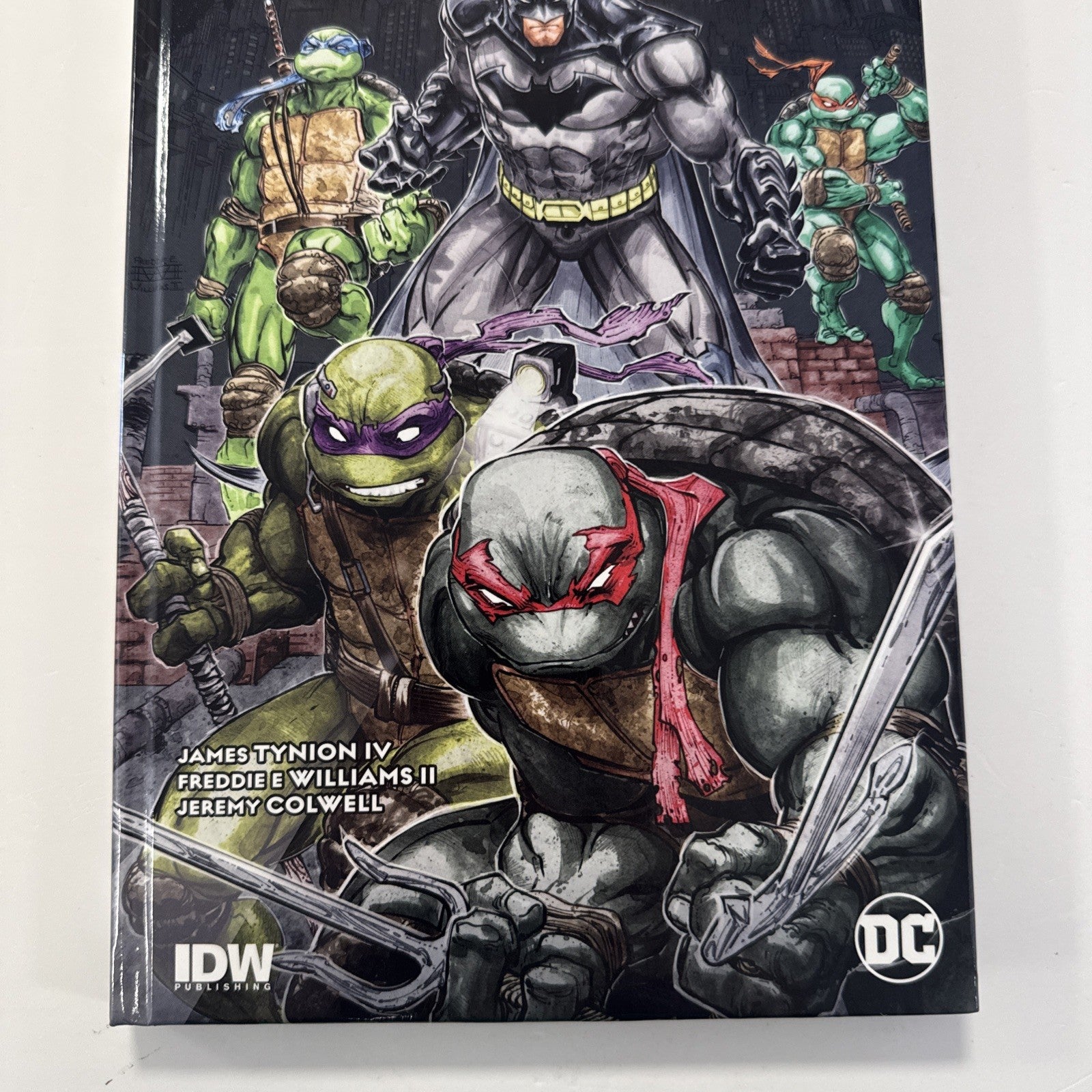 Batman Teenage Mutant Ninja Turtles 2016 TMNT Hardcover HC2
