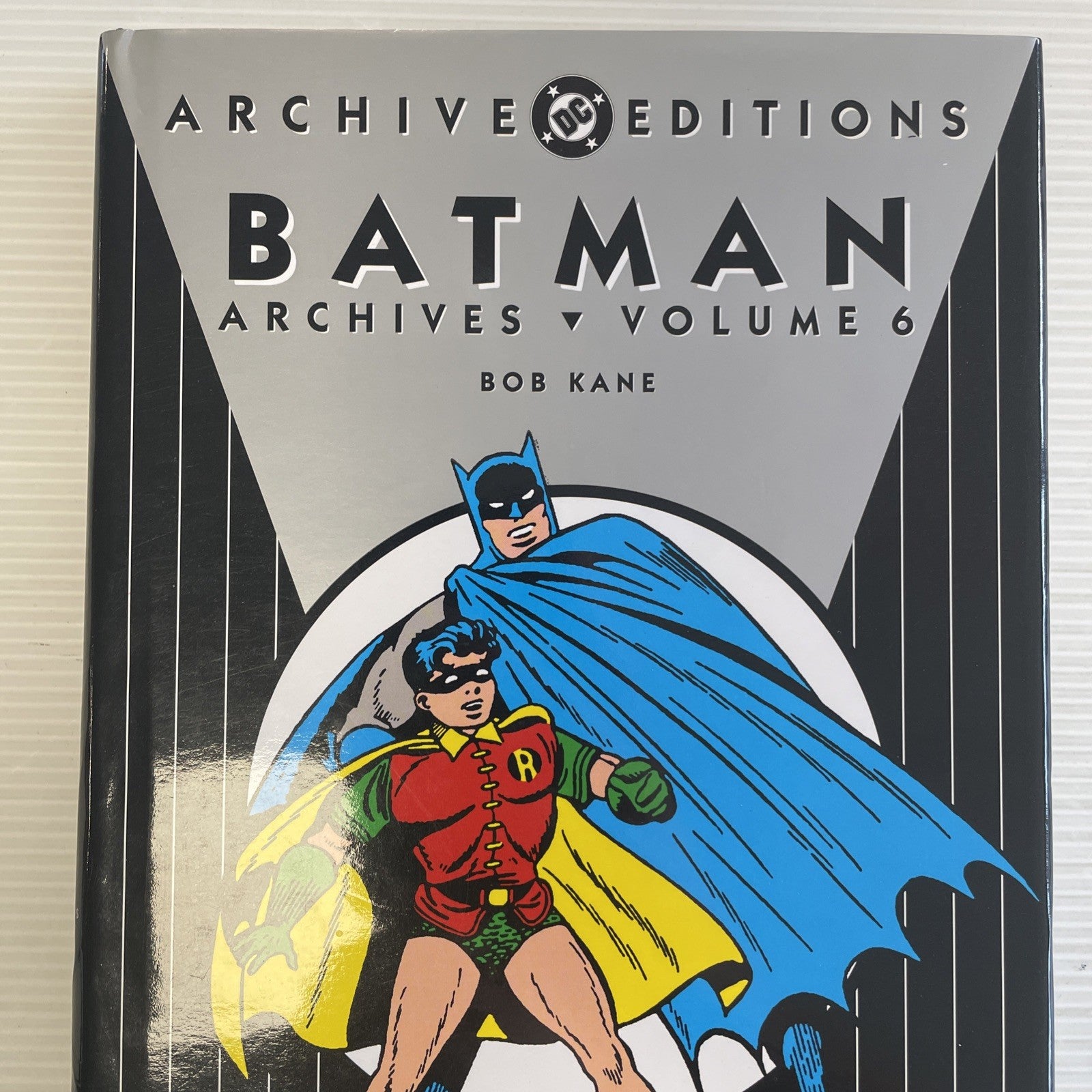 Batman Achives Vol 6 #120-135 2005 HC Graphic Novel1