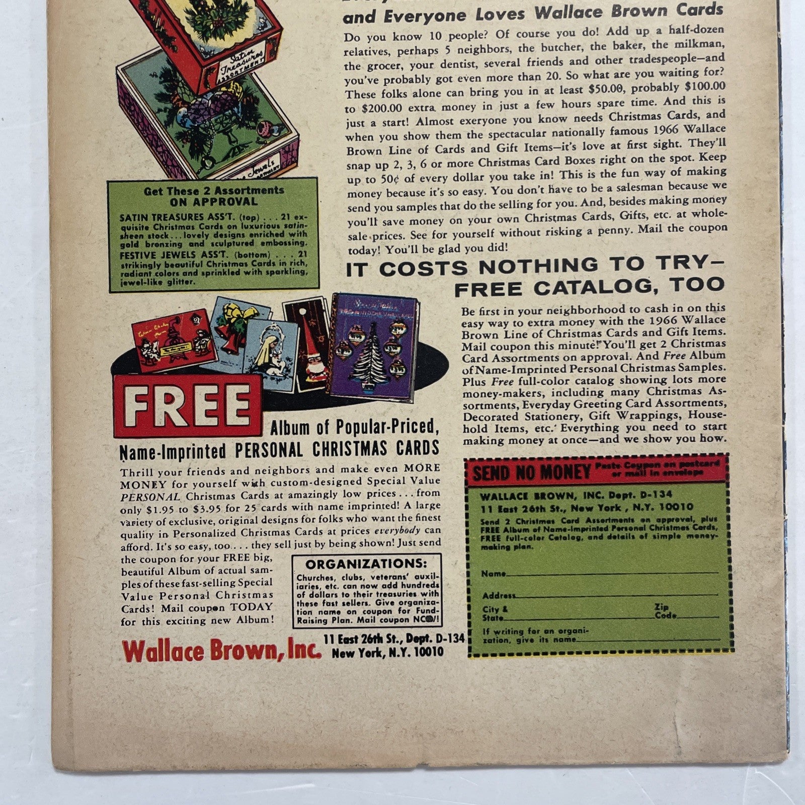 Avengers #32 1966 GD/VG **Small hole in front cover near bottom staple6