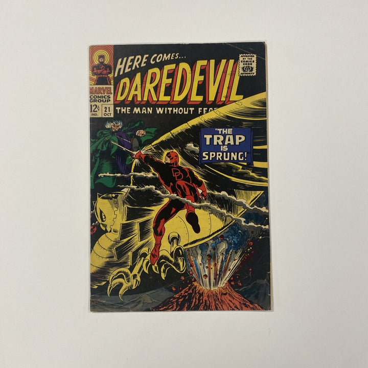 Daredevil #21 1966 VG Cent Copy **15mm split bottom of spine**