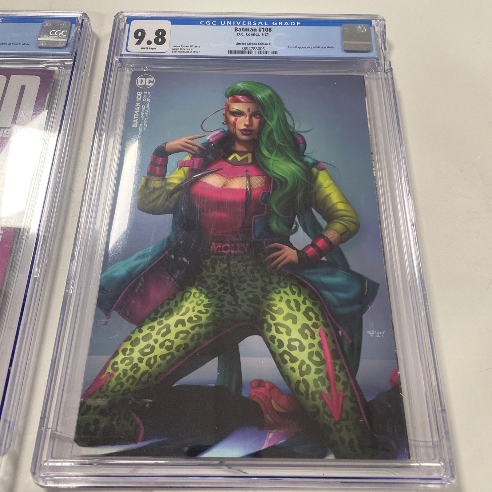 Batman #108 2021 CGC 9.8 1st App. of Miracle Molly X2 Variants **Cases cracked**2