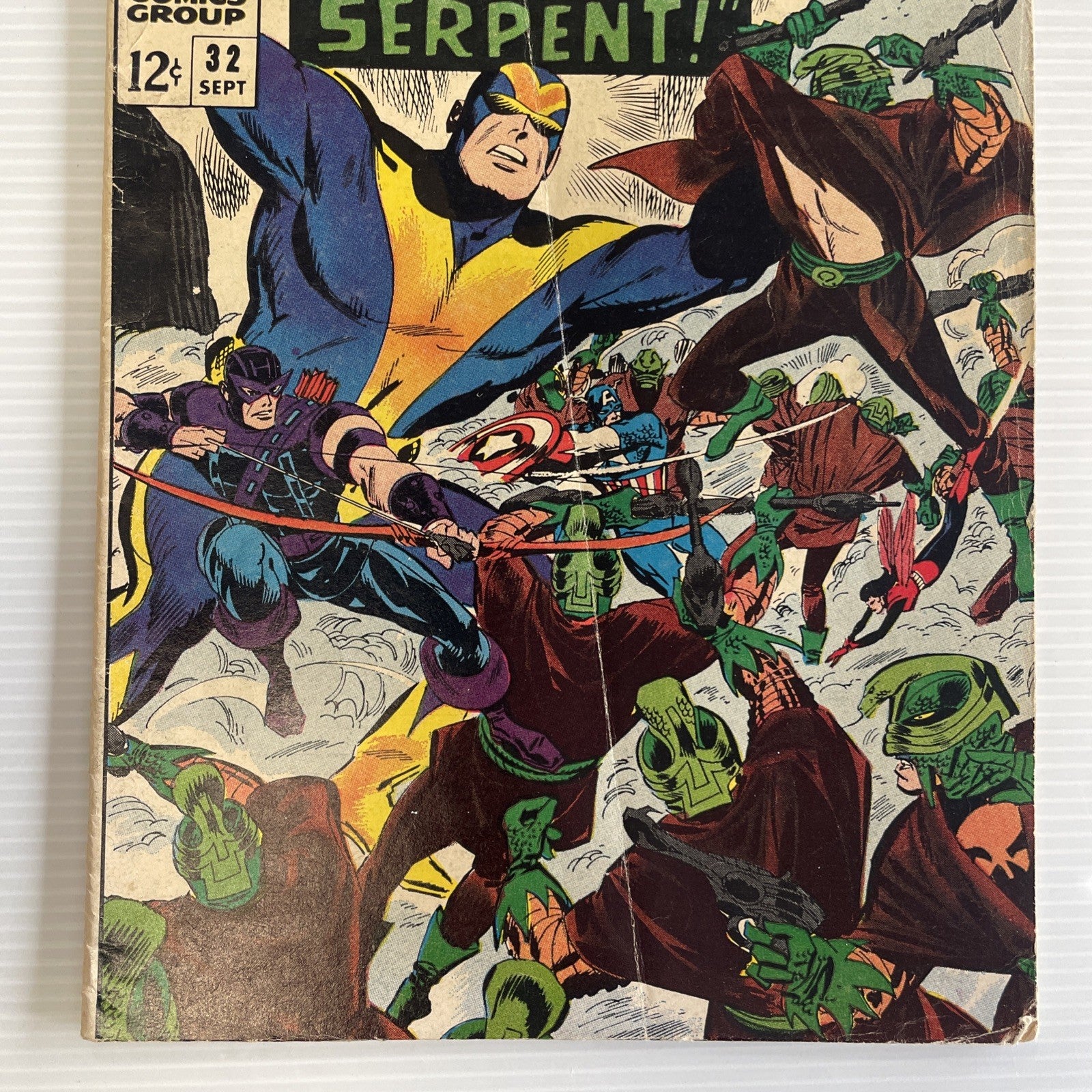 Avengers #32 1967 VG Pence Stamp2
