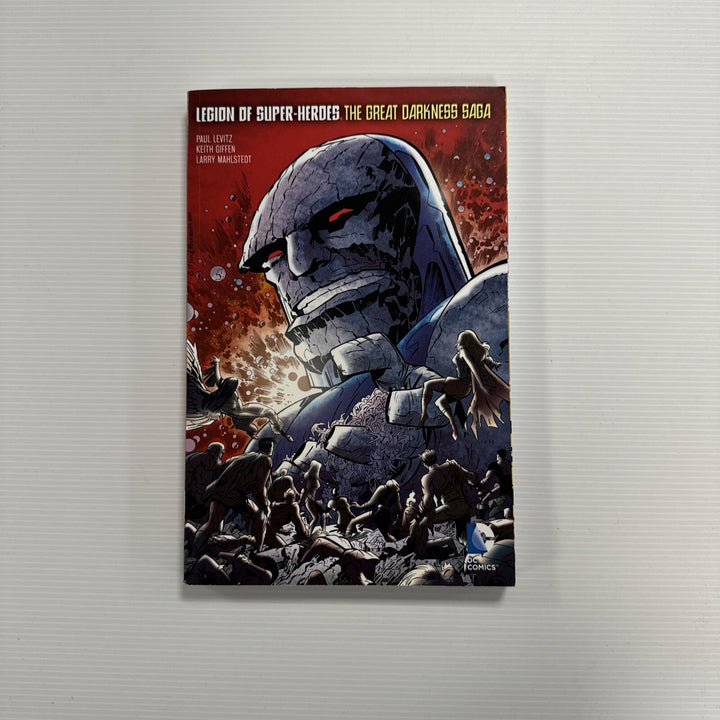 The Legion Of Super-Heroes The Great Darkness Saga by Paul Levitz (Paperback)0