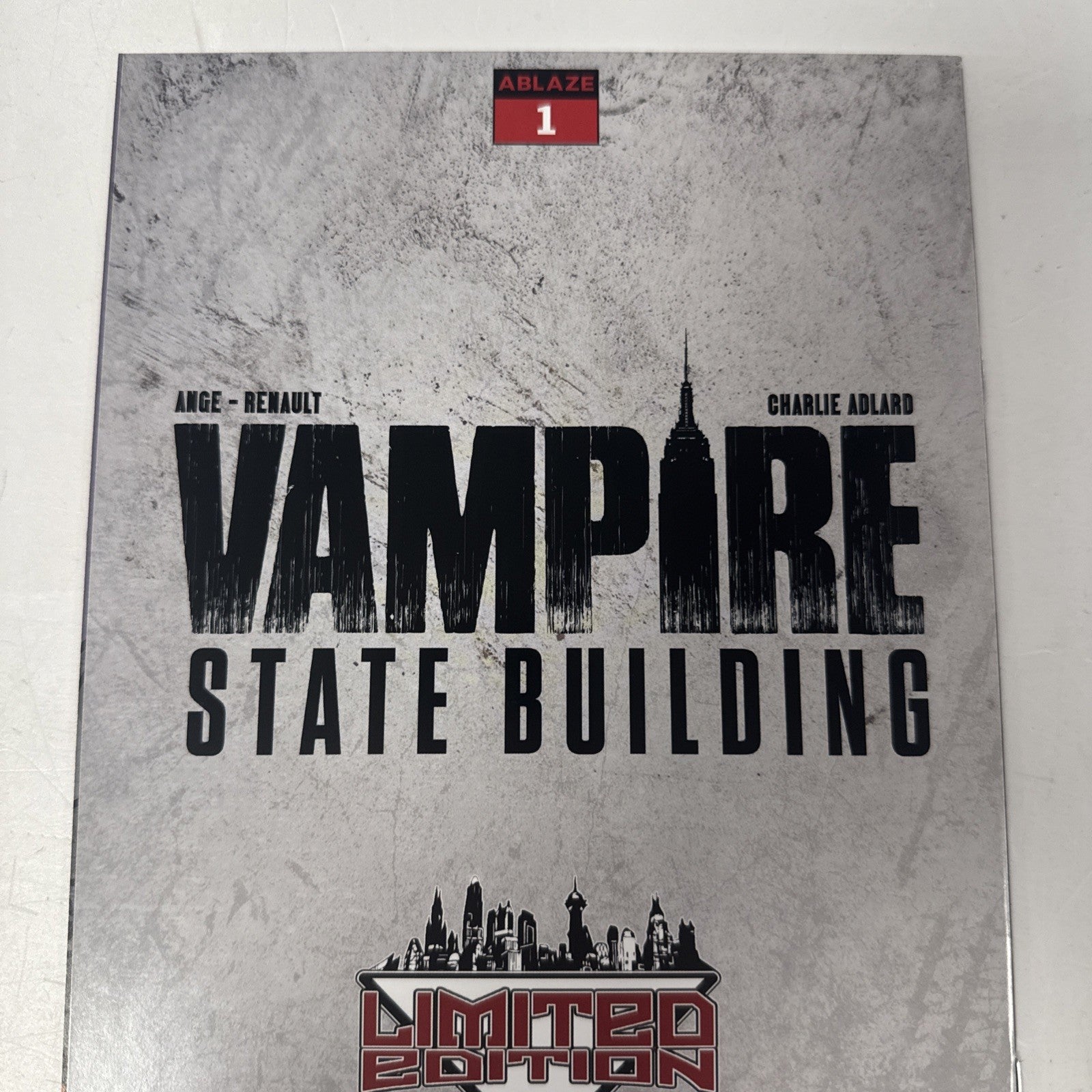 Vampire State Building #1 2019 NM Inhyuk Lee Virgin Variant 1/2504