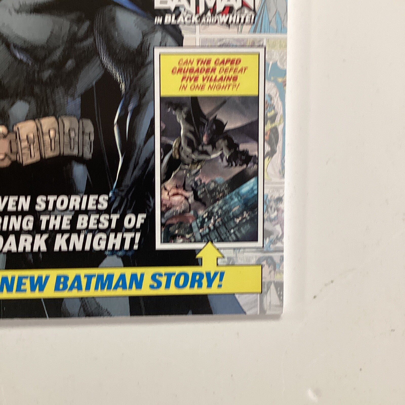 Detective Comics 80th Anniversary Giant #1 2019 VF/NM Wal-mart Exclusive3