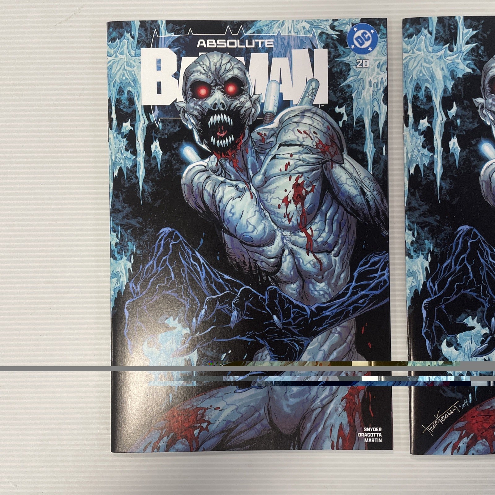 Absolute Batman #20 2026 NM Tyler Kirkham Battle Damage Foil, Trade & Virgin1