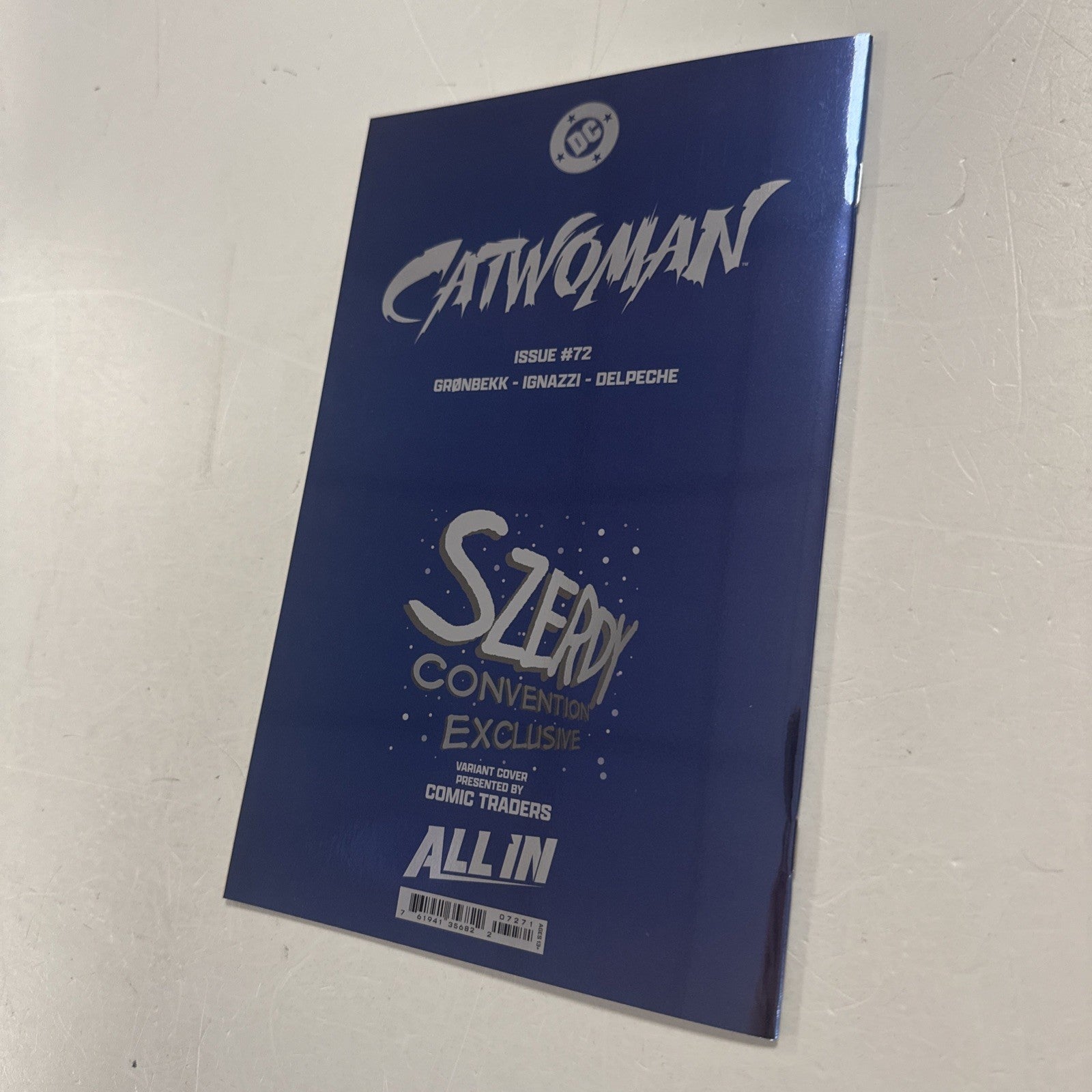 Catwoman #74 2025 NM Nathan Szerdy Virgin Foil Convention Exclusive Variant3