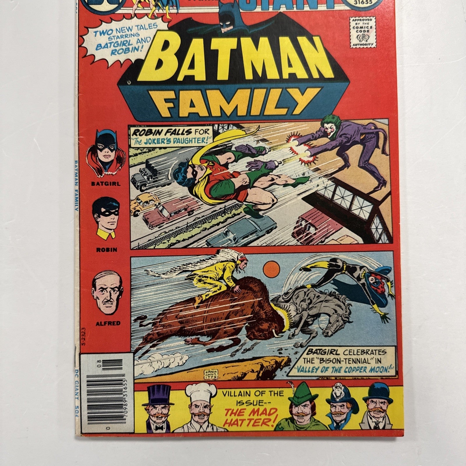 Batman Family Giant #6  1975 FN 1st Appearance of Joker's Daughter2
