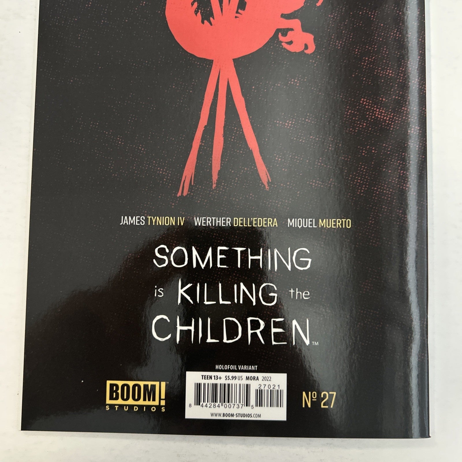 Something Is Killing The Children #27 2022 NM Dan Mora Holofoil Variant8