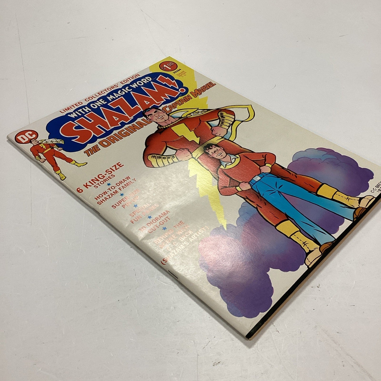 DC Limited Collectors Edition Shazam! 1973 VF (2)3