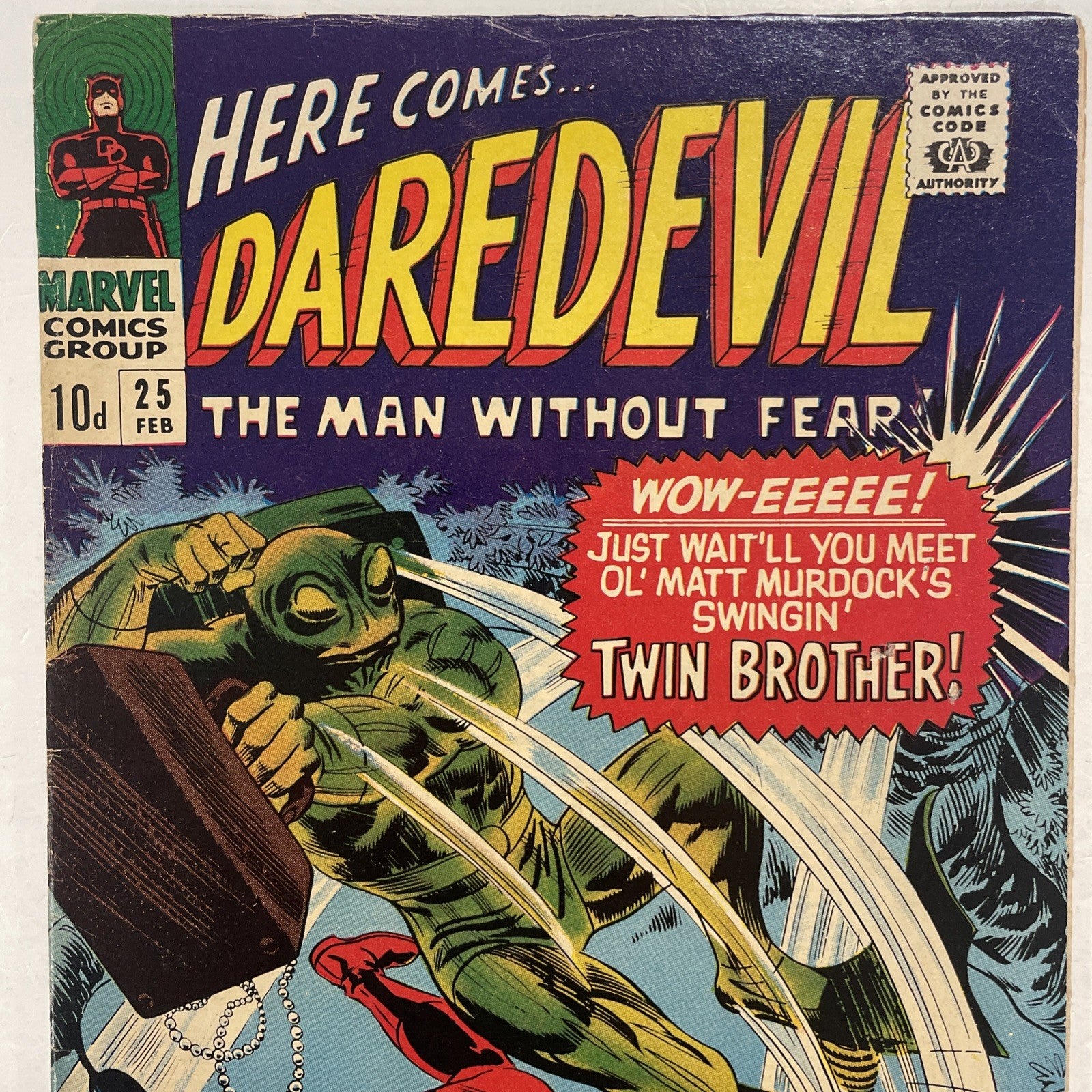 Daredevil #25 1967 VG 1st Appearance of Leap Frog **Pen on bottom of front cover1
