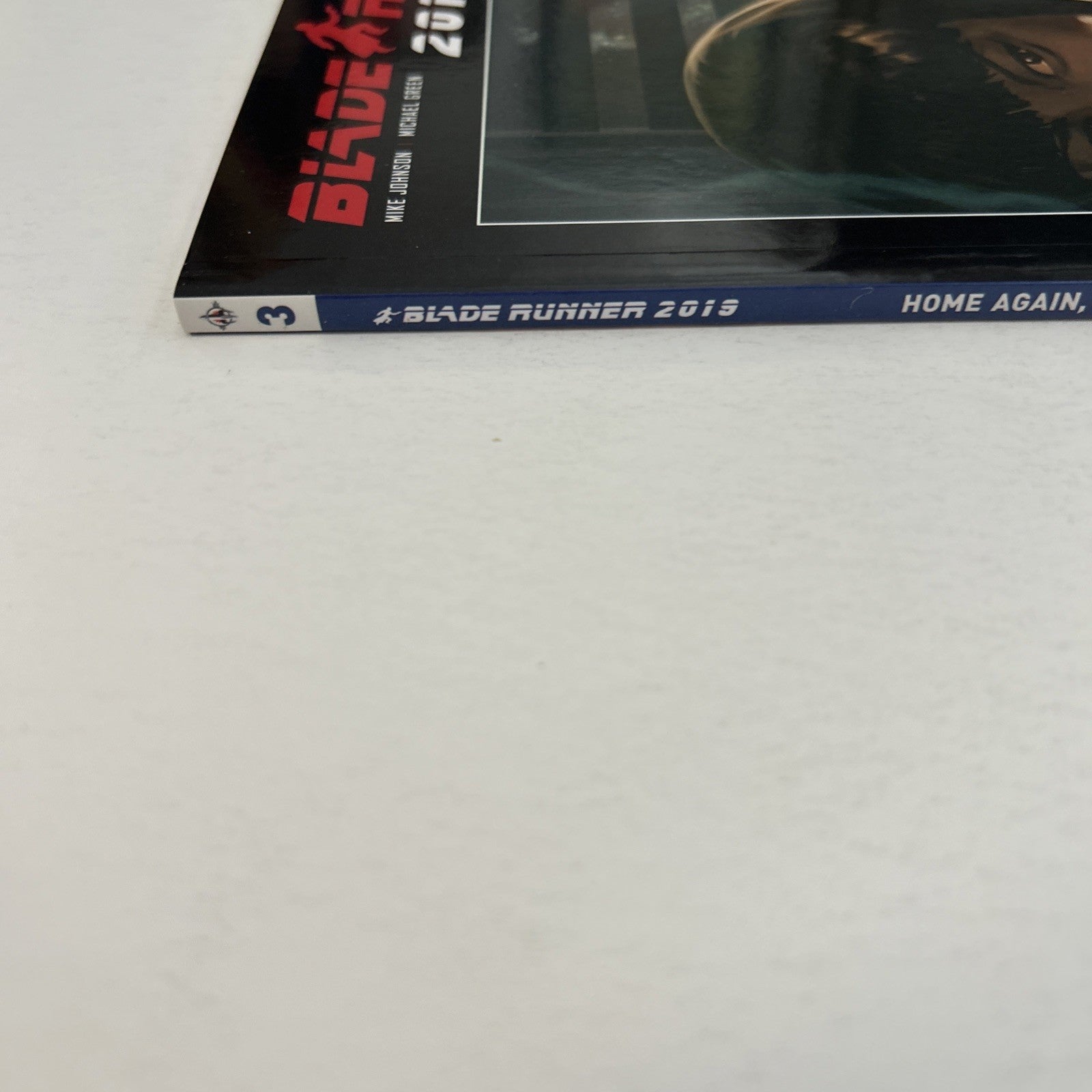 Blade Runner 2019 Home Again TPB Vol. 3 Inc Forbidden Planet Signed Card3