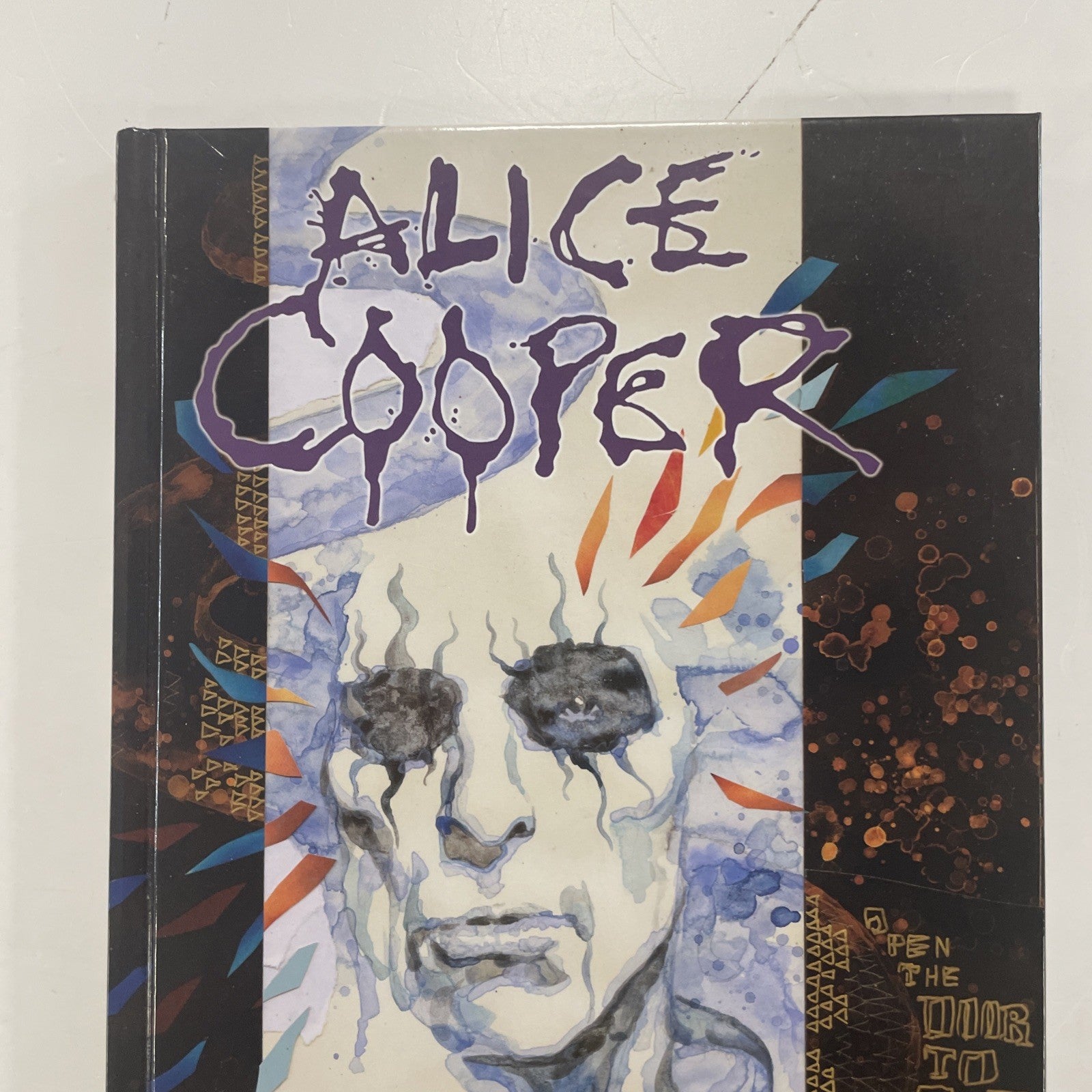 Alice Cooper Vol 1 Welcome to my Nightmare Signed by Alice Cooper (Hardbacked)2