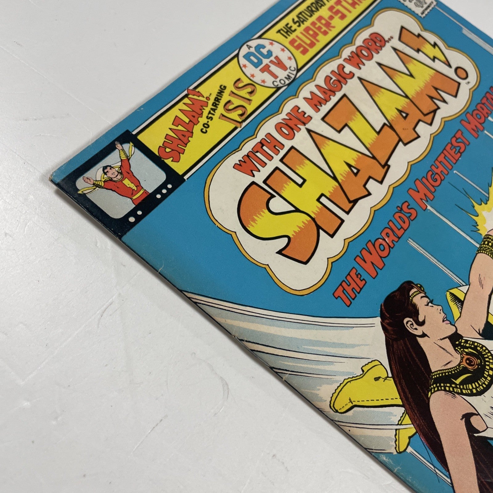 Shazam #25 1976 FN- 1st Appearance of Isis5
