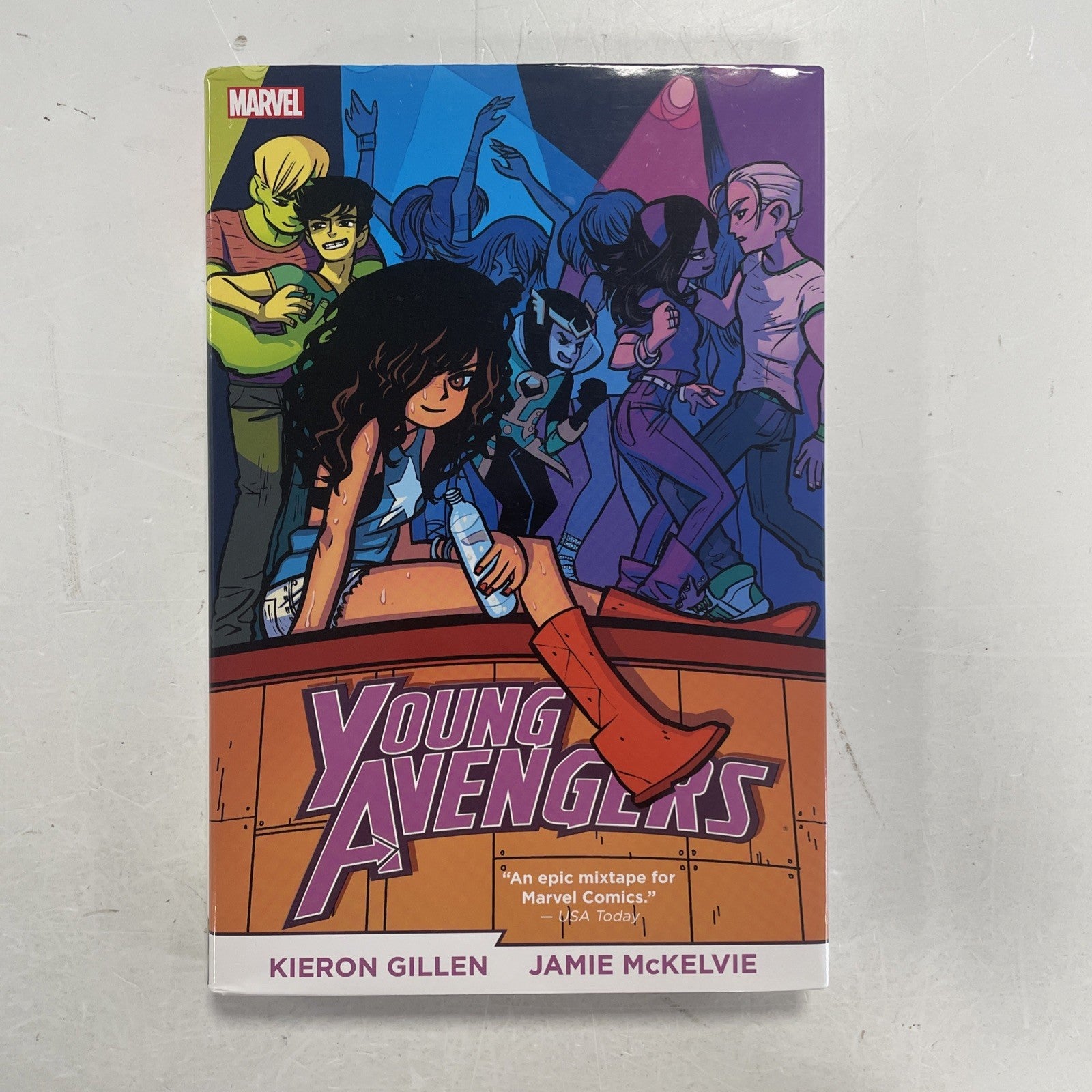 Young Avengers Omnibus Gillen Mckelvie 2014 Variant Cover Graphic Novel0