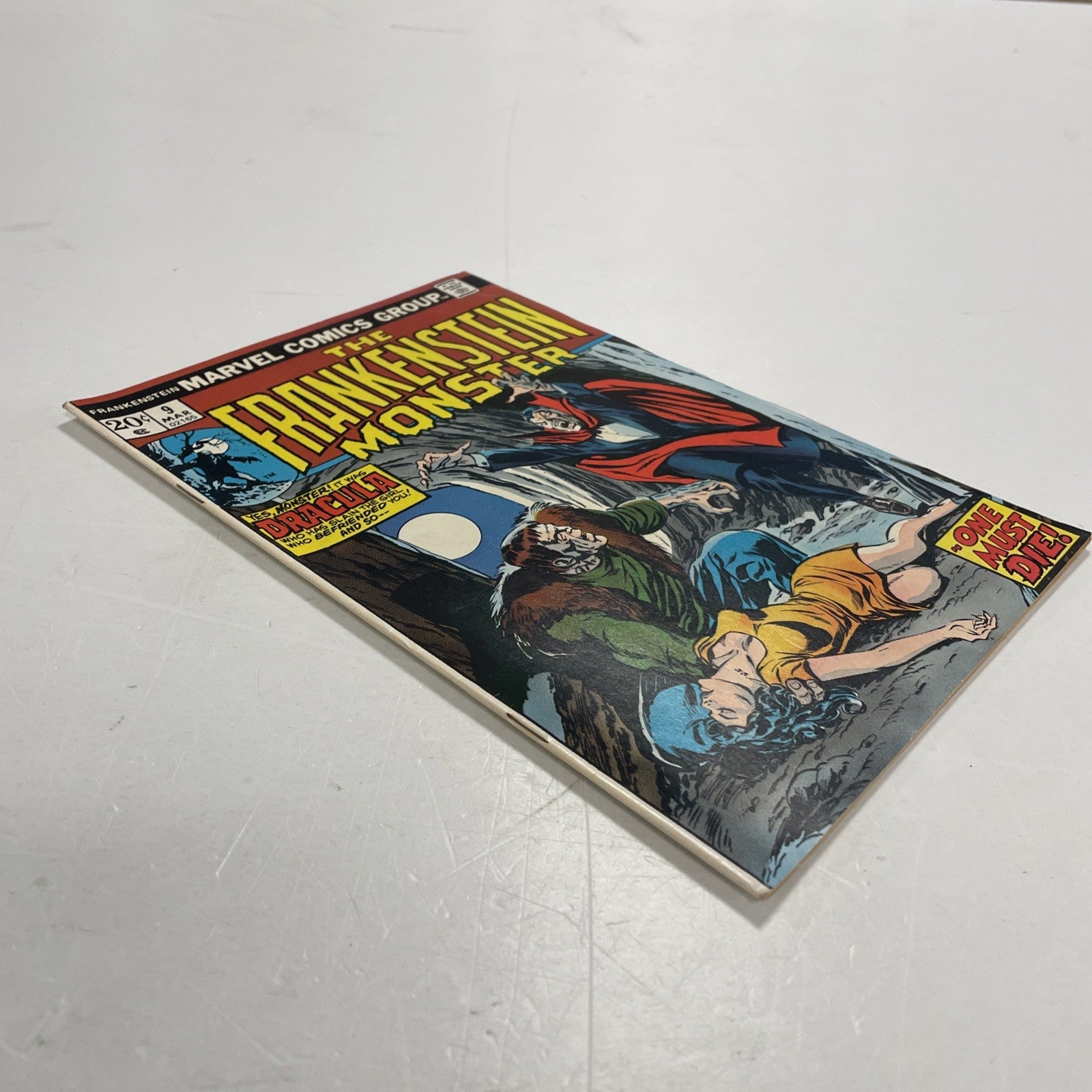 Frankenstein Monster #9 1973 FN/VF vs. Dracula3