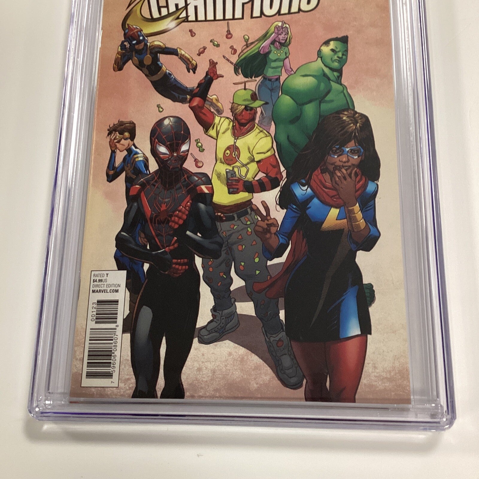 Champions #1 2016 CGC 9.6 Mike Hawthorne Deadpool 1:1000 Variant2