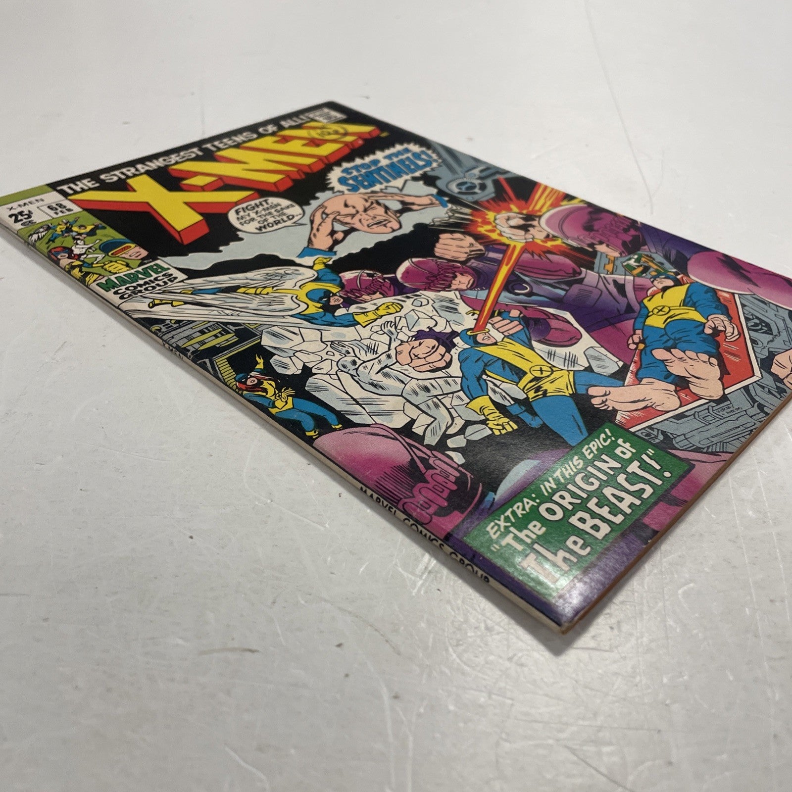 X-Men #68 1971 FN/VF Reprints Origin of Beast Pence Stamp3