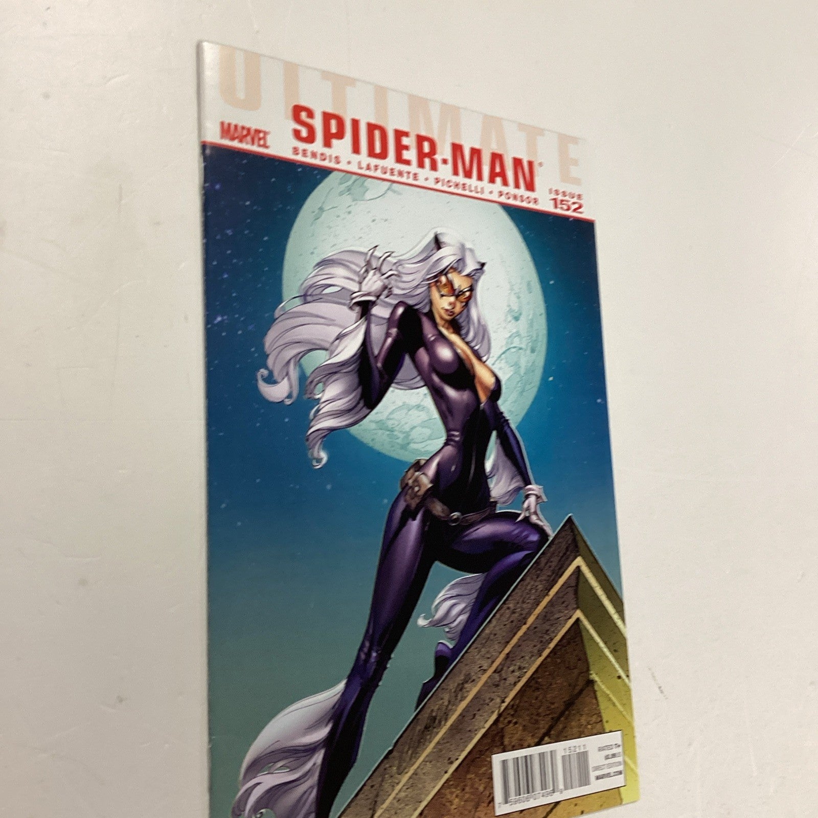 Ultimate Spiderman #152 2011 NM J Scott Campbell Variant3