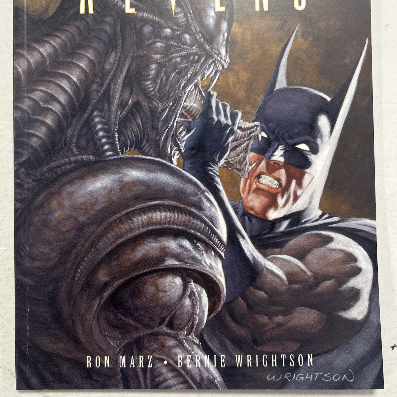 Batman Aliens Book #1-2 1997 VF Dark Horse Comics DC Comics TPB7