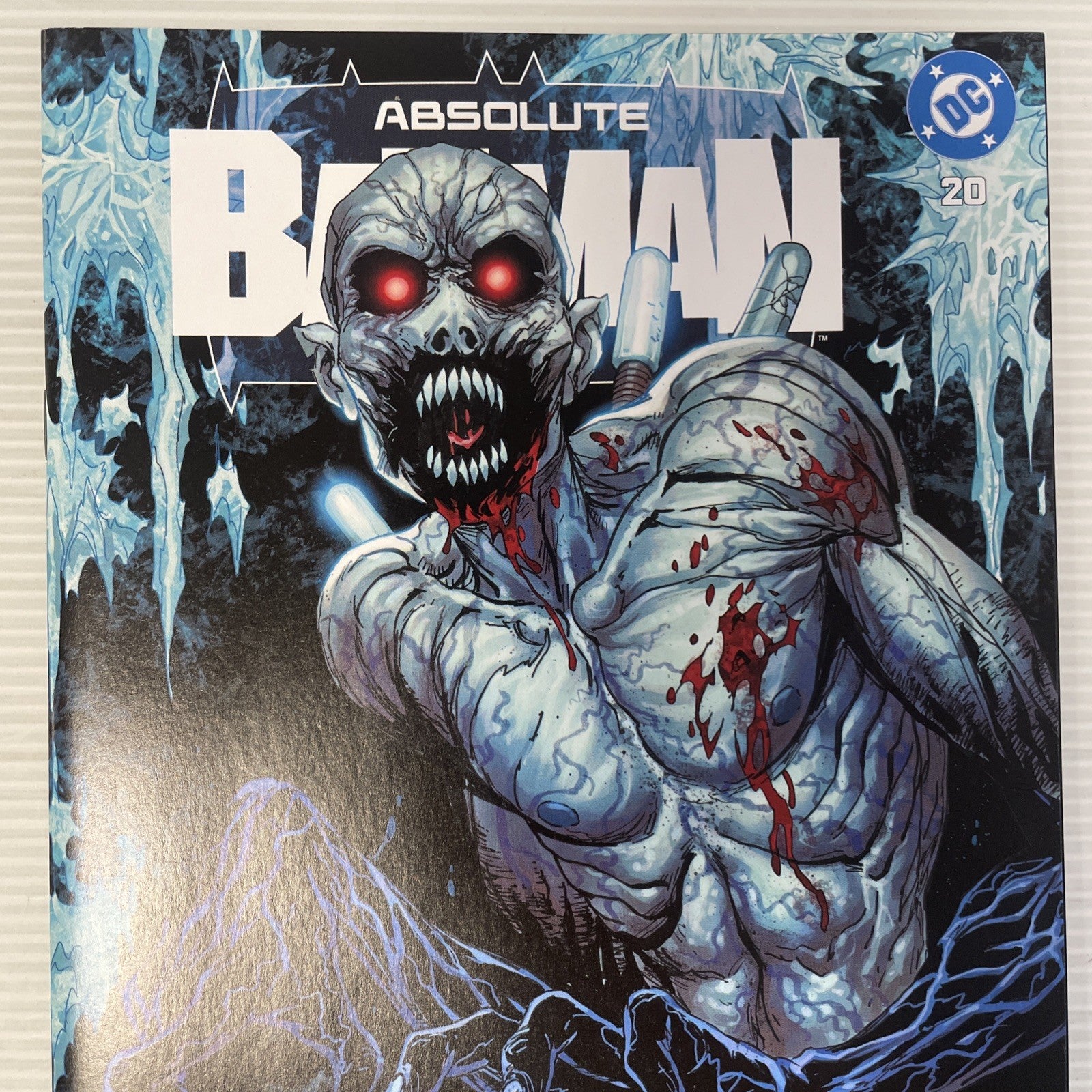 Absolute Batman #20 2026 NM Tyler Kirkham Battle Damage Trade Dress Variant1