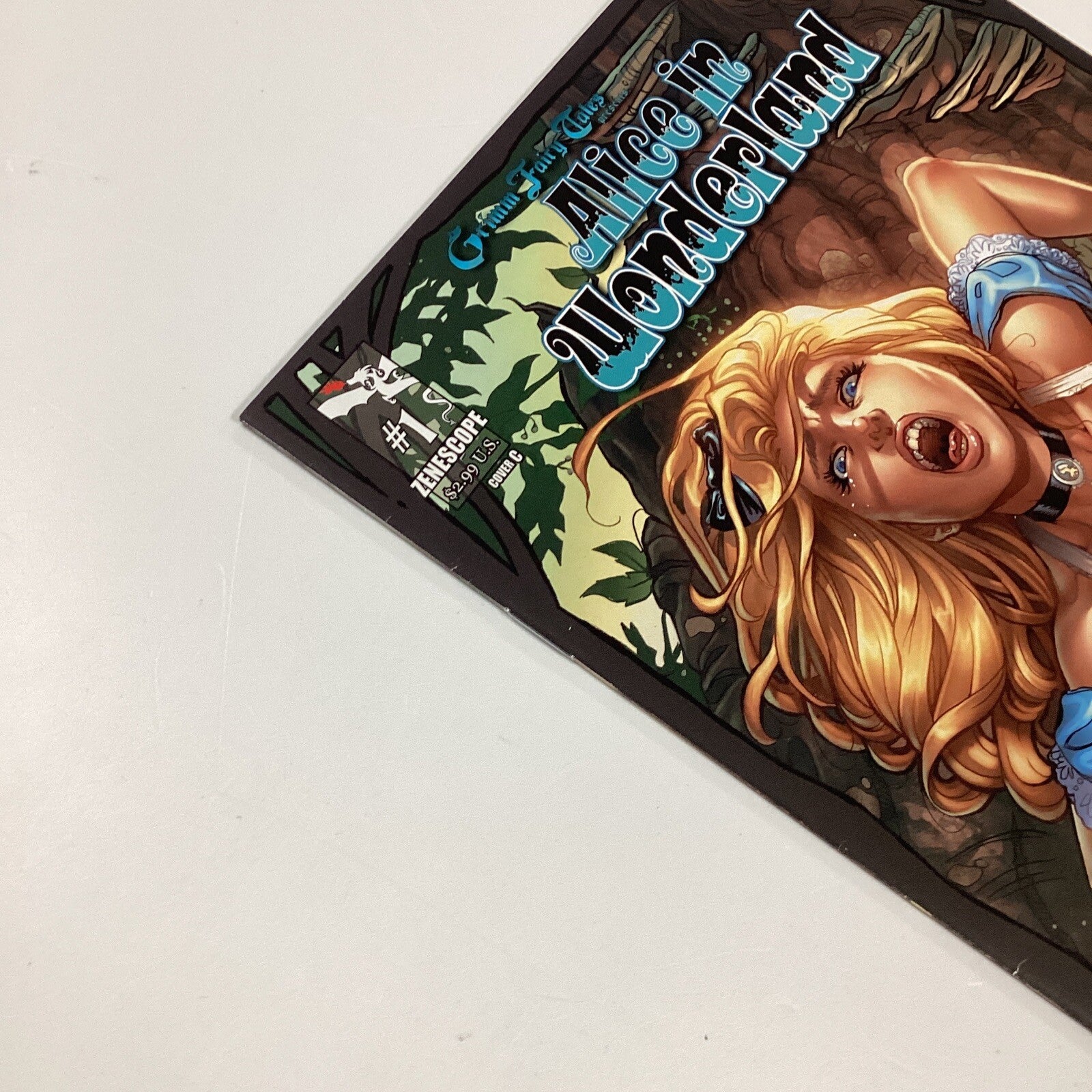 Grimm Fairy Tales Alice In Wonderland #1 2012 VF Variant C Zenescope5