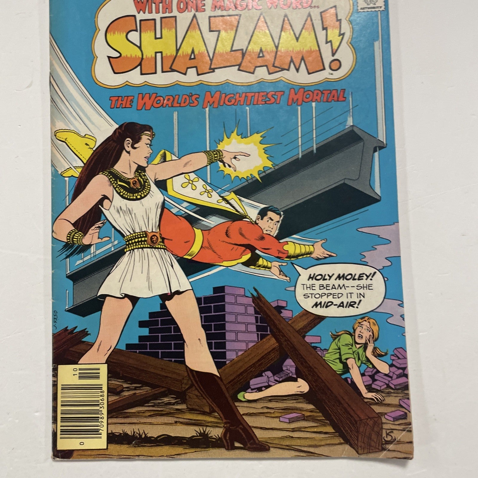 Shazam #25 1976 FN- 1st Appearance of Isis2