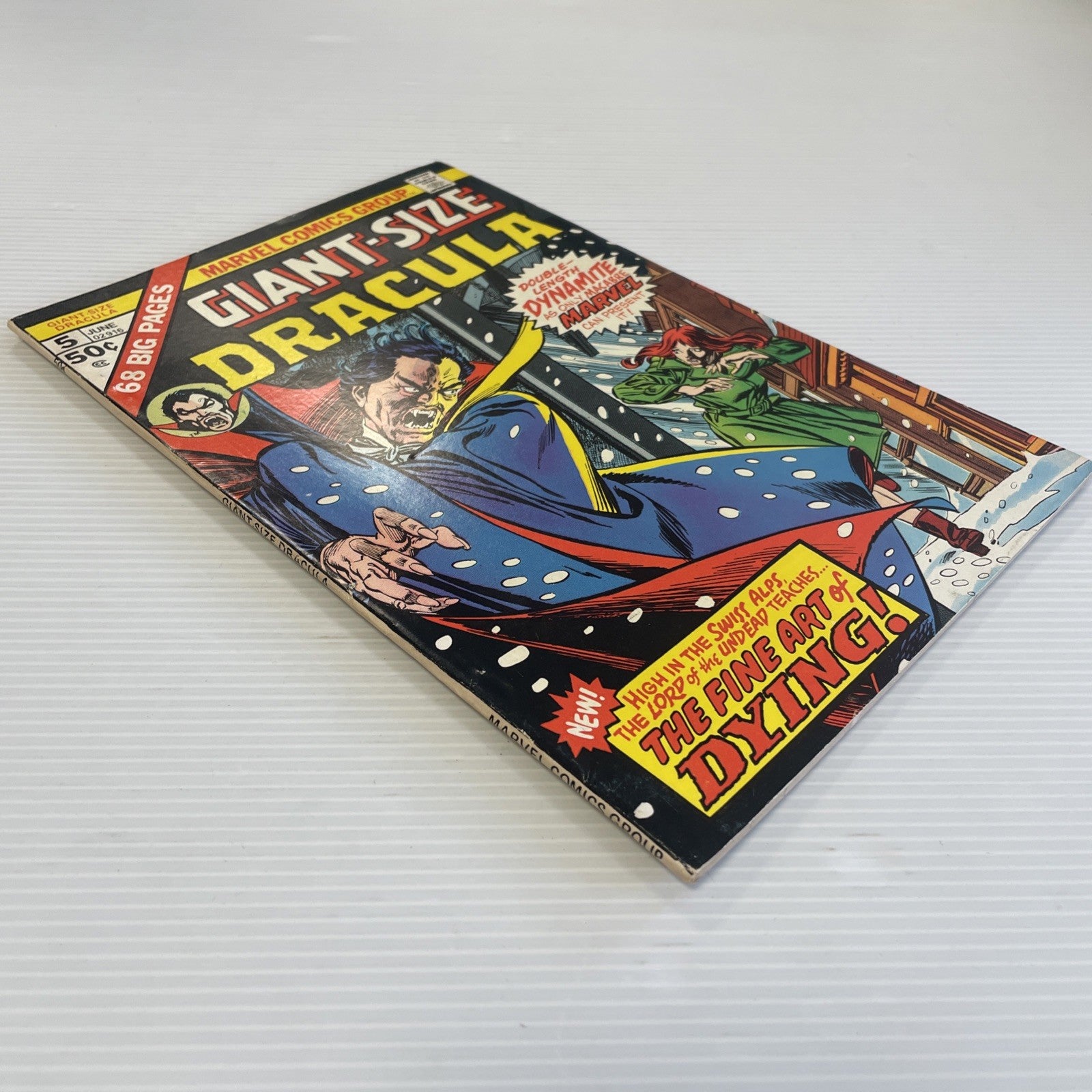 Giant-Size Dracula #5 1975 FN/VF 1st John Byrne Art at Marvel3