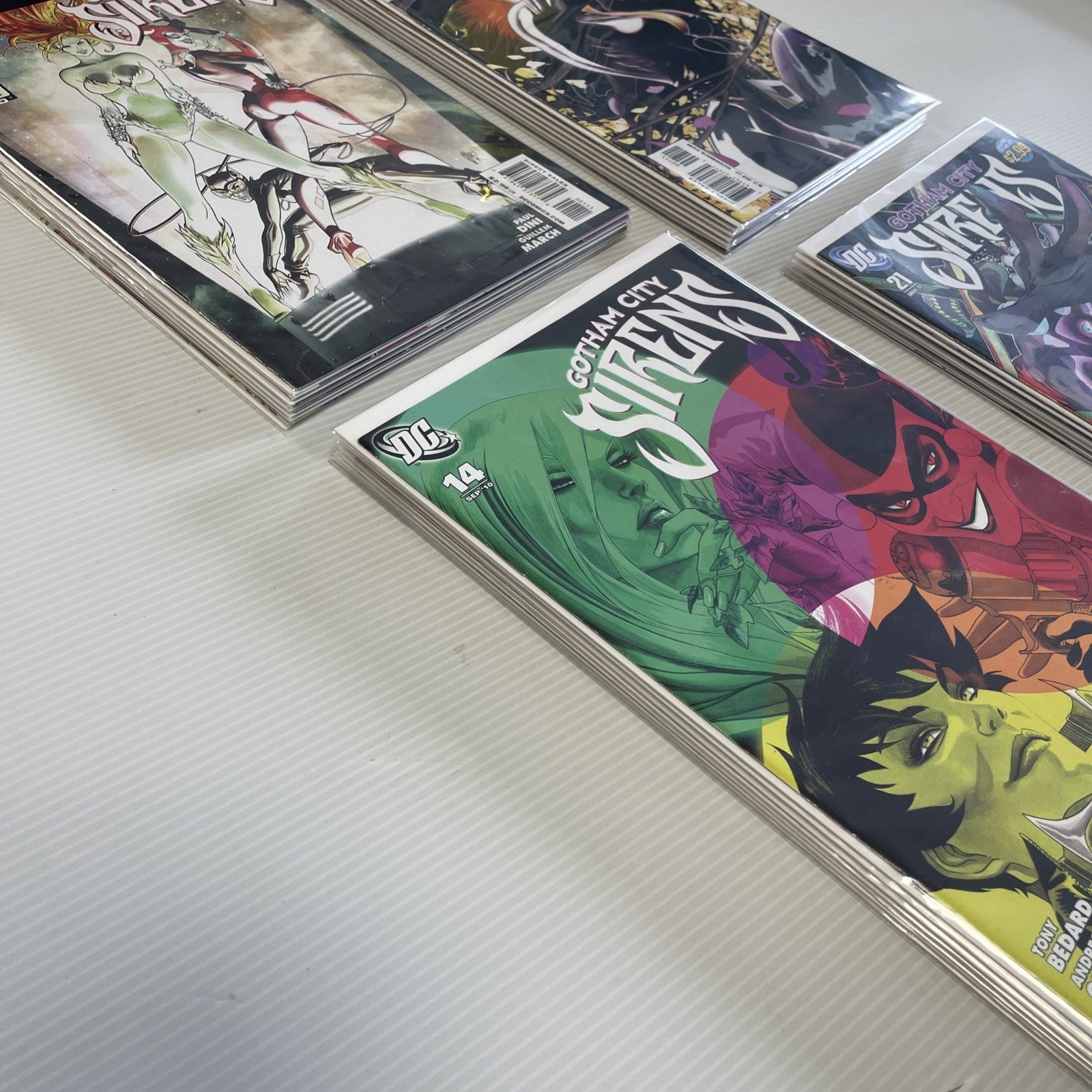 Gotham City Sirens #1-26 2009 Complete Set7