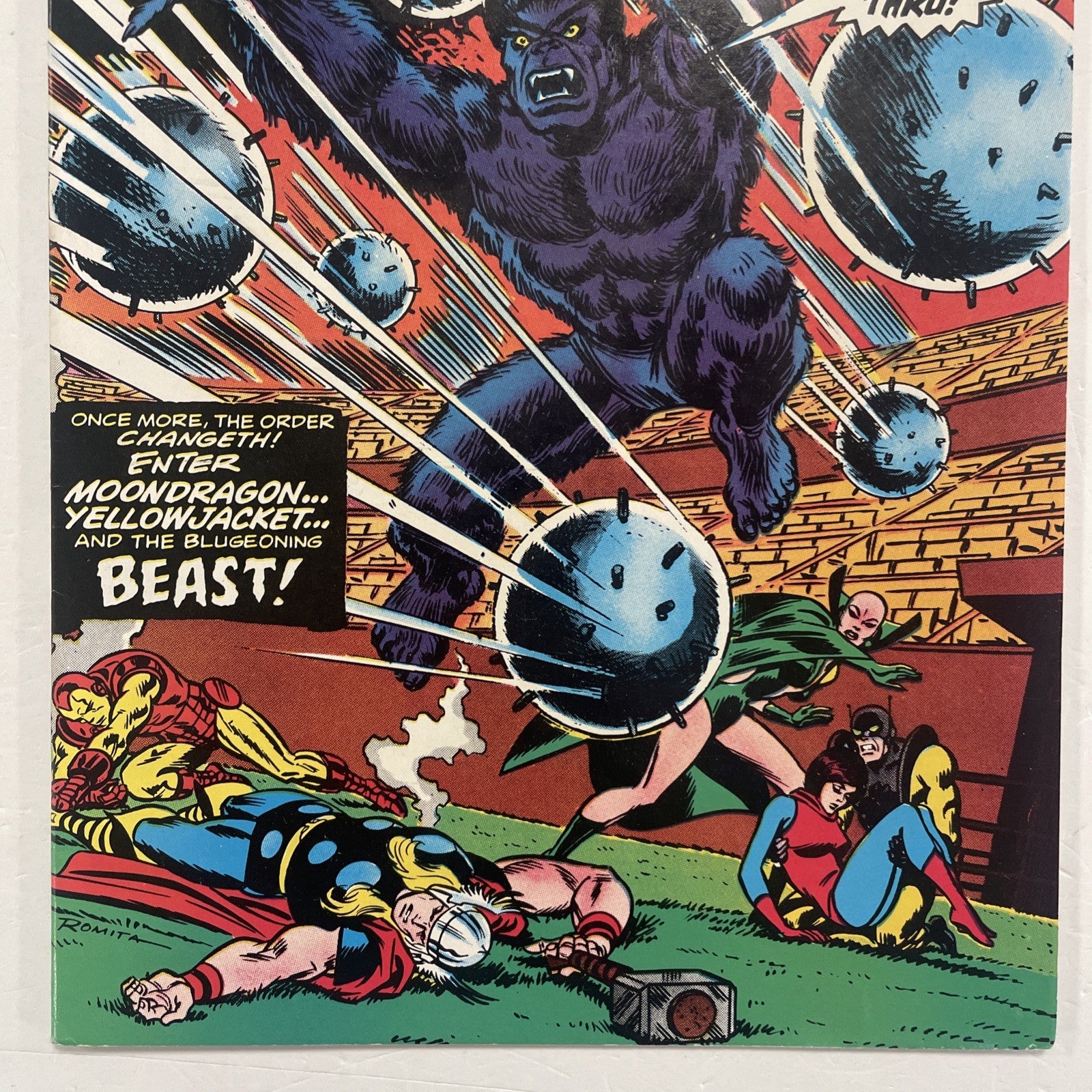 The Avengers #137 1975 VF-2