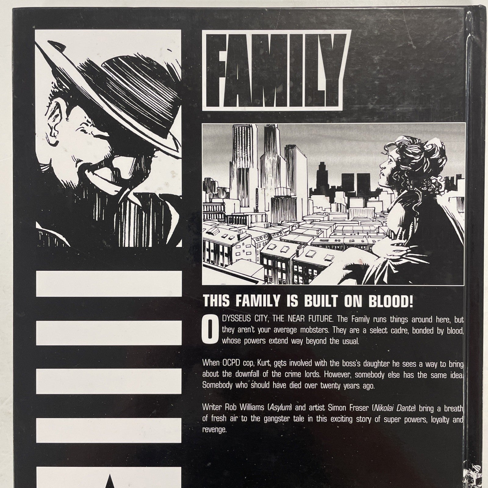 Family 2000AD Williams/Fraser 2005 (Hardcover)5