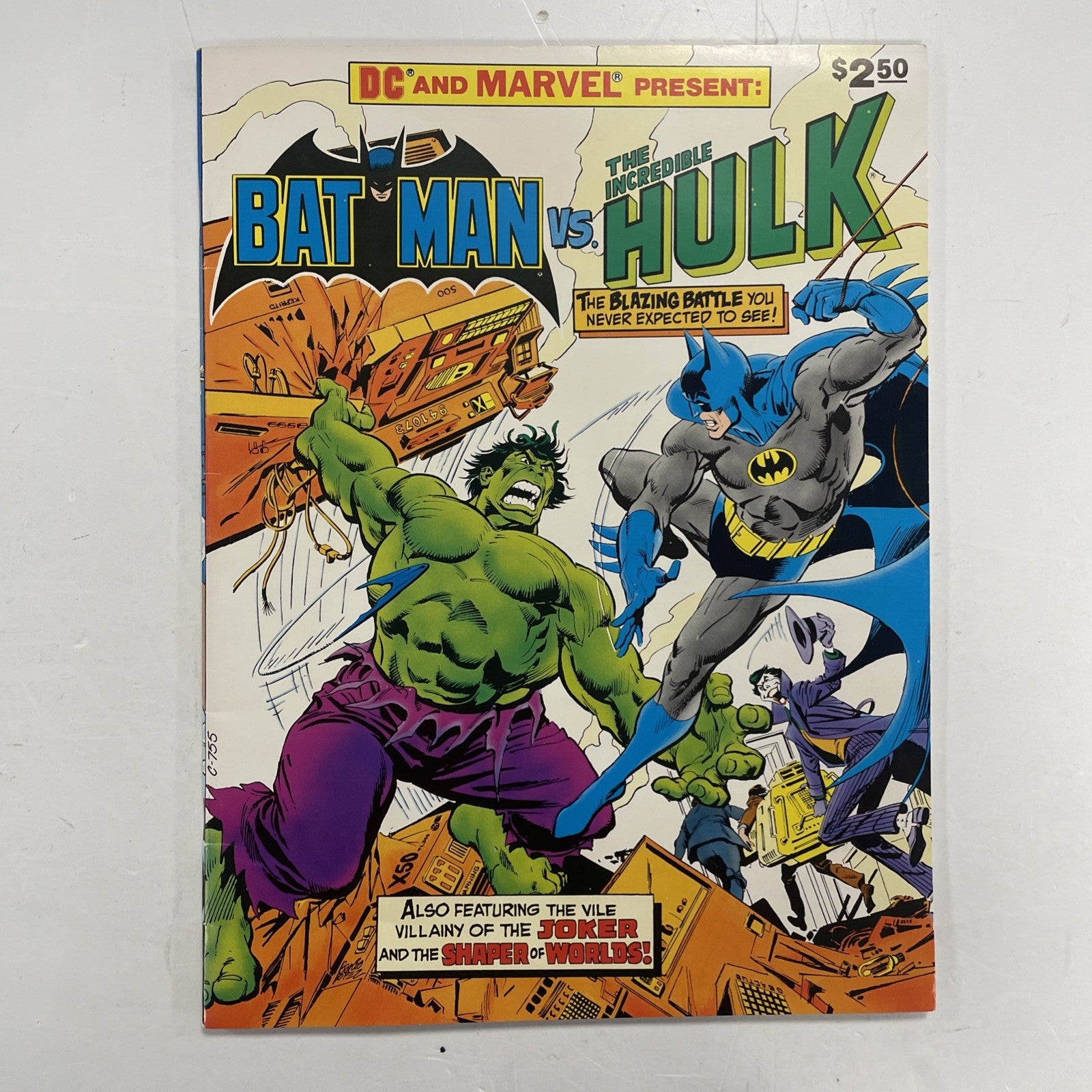 Batman Vs The Incredible Hulk Treasury Edition 1981 DC & Marvel Special0