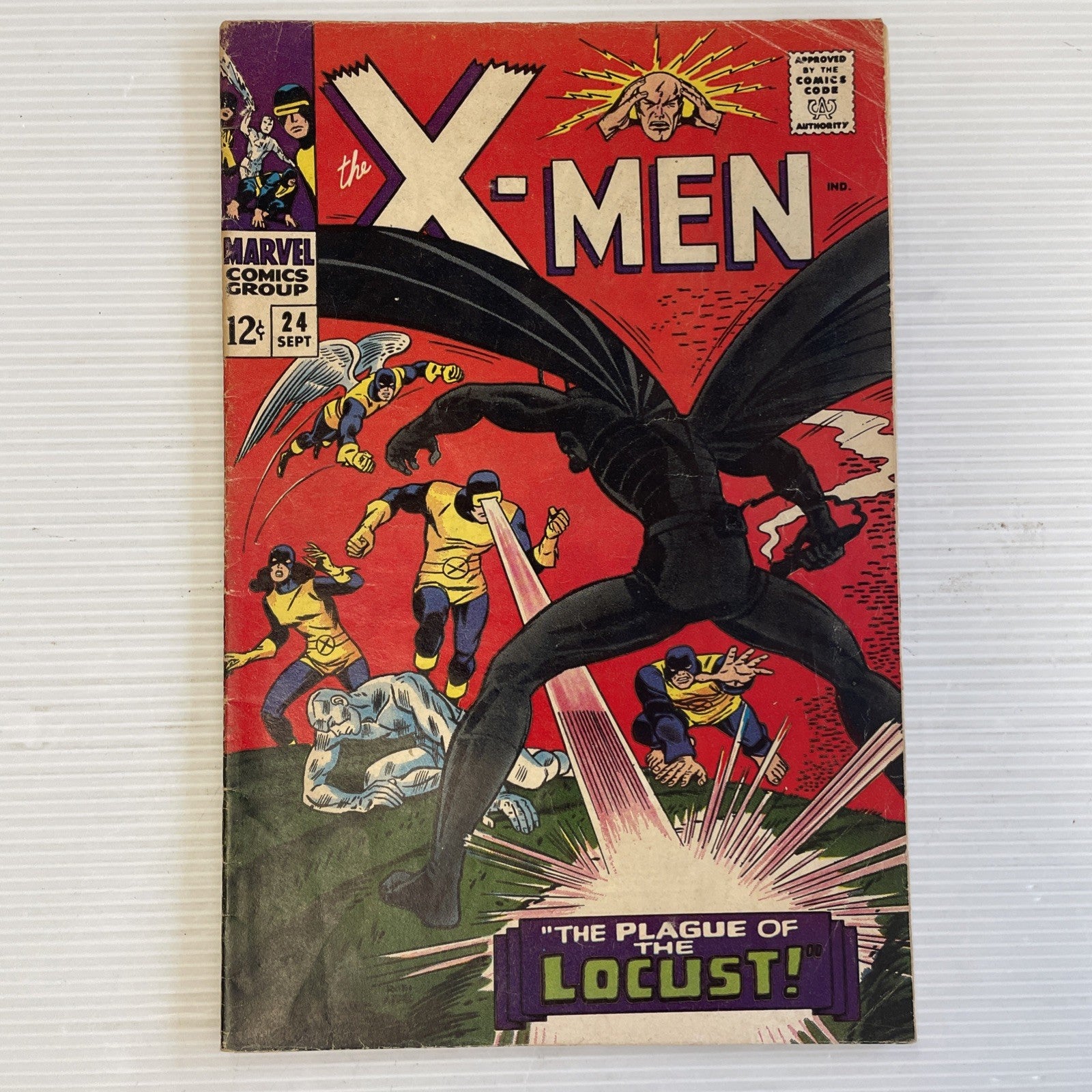 X-Men #24 1966 VG- 1st Appearance of Locust0
