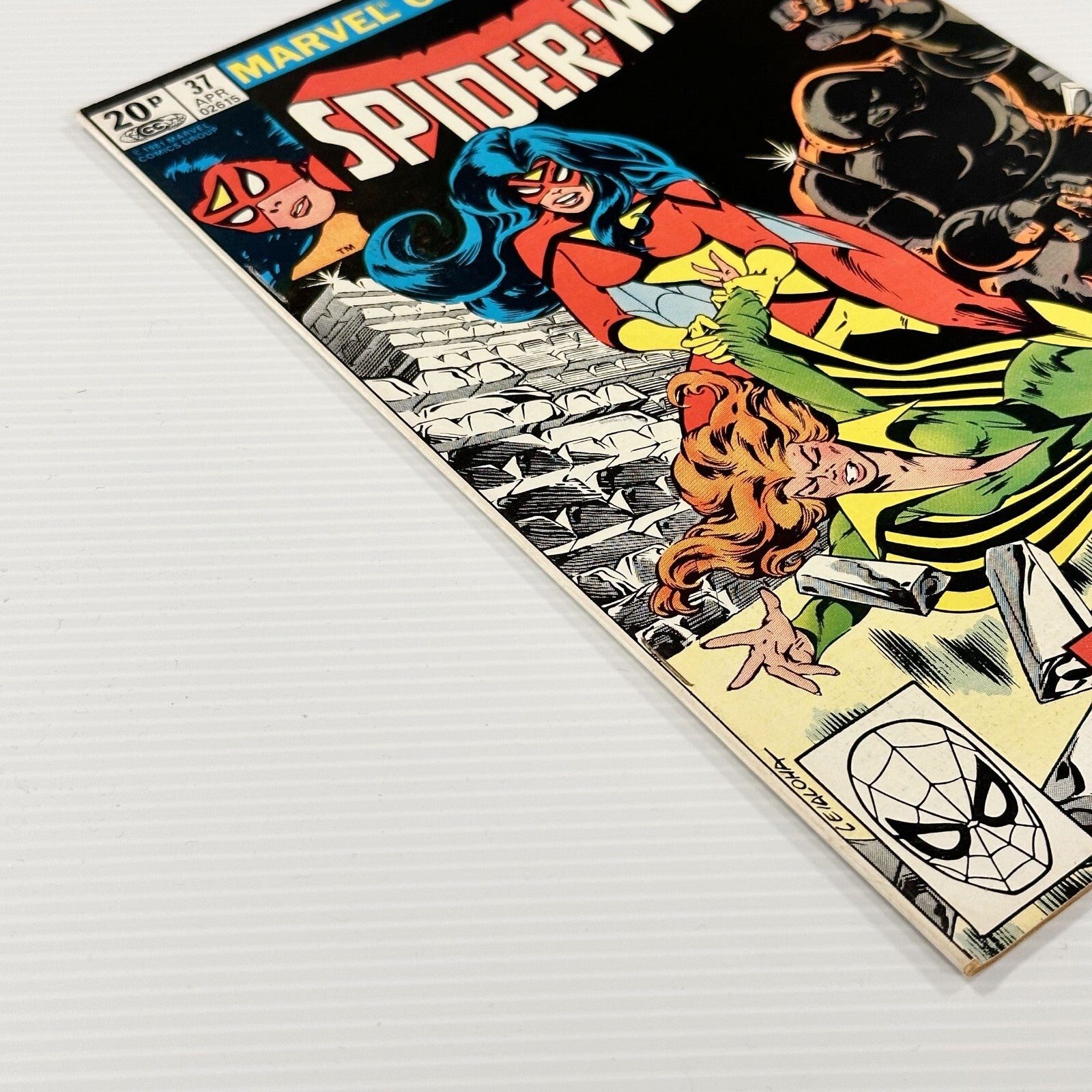 Spider-Woman #37 1981 FN/VF 1st Siryn Pence Copy3