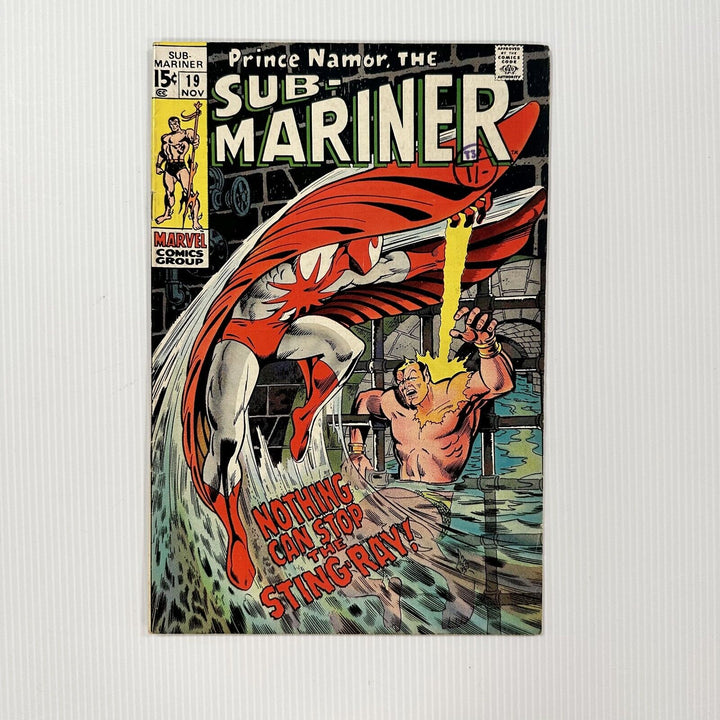 Sub-mariner #19 1969 FN/VF 1st App Stingray Cent Copy Pence Stamp