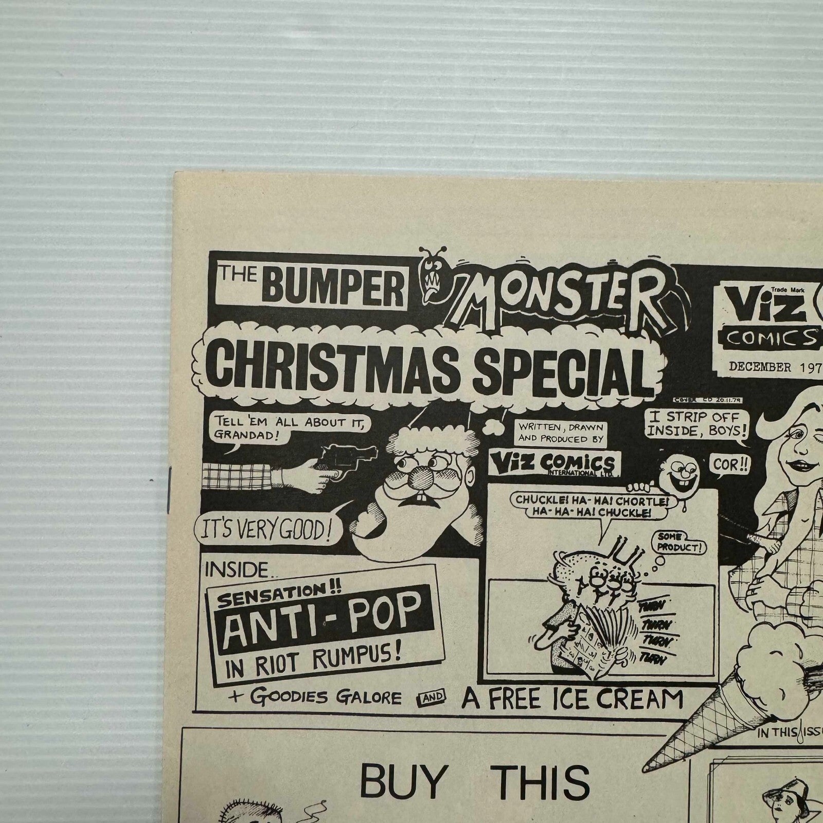VIZ #1 First Print Mint/Near Mint copy of the iconic magazine11