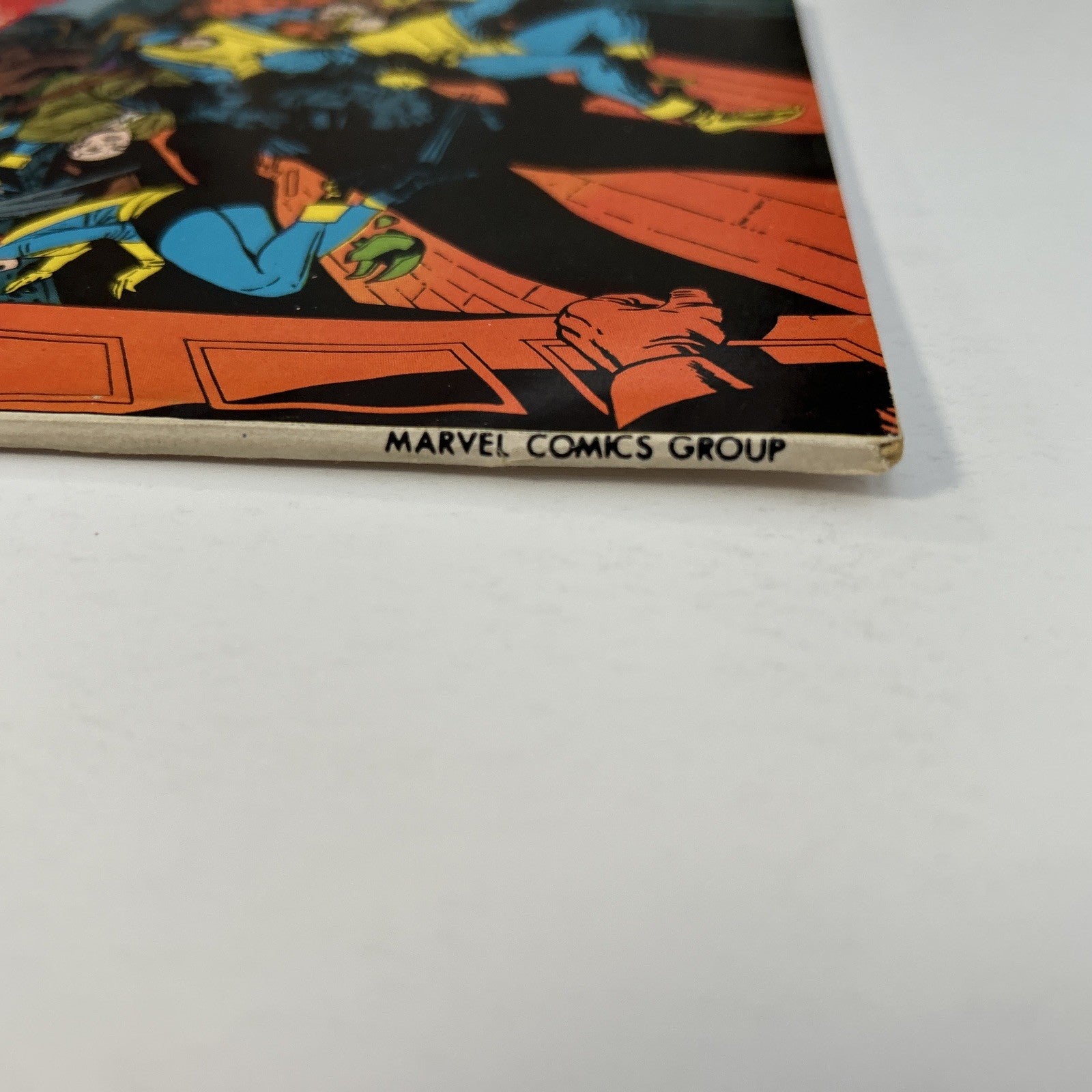 The X-Men #70 1971 FN- Reprints X-Men #17-18 Distributors Spray5