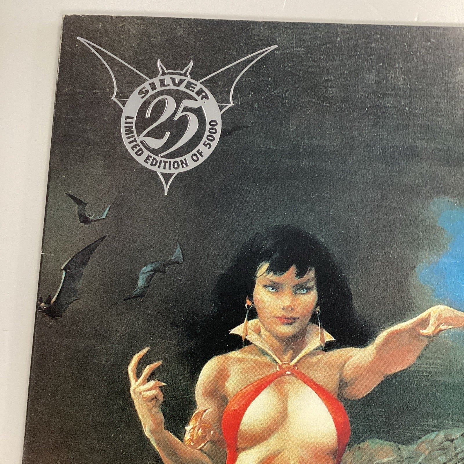 Vampirella 25th Anniversary Silver Limited Edition 1996 FN/VF 1/50003