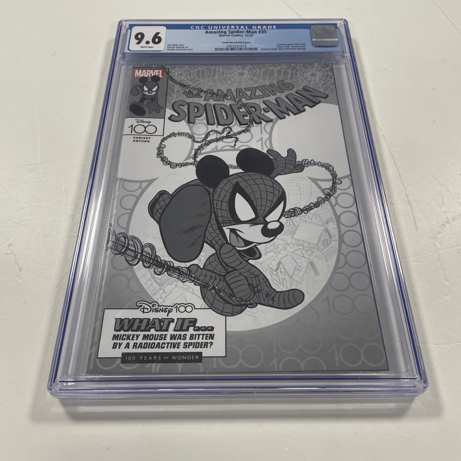 Amazing Spider-man #35 2023 CGC 9.6 Sciarrone 1:100 Disney 100 Mickey Sketch....0