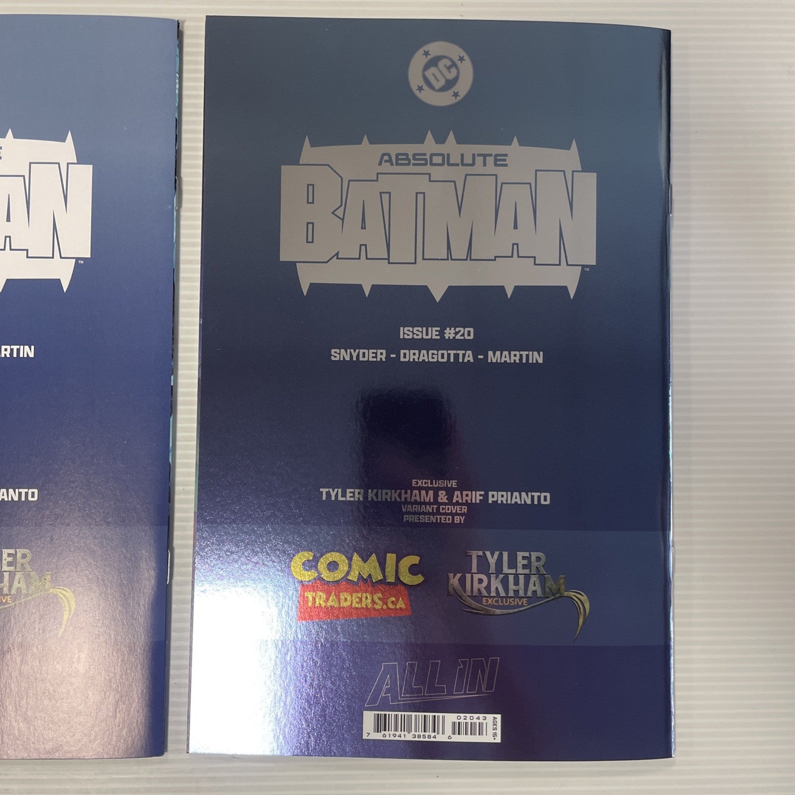 Absolute Batman #20 2026 NM Tyler Kirkham Battle Damage Foil, Trade & Virgin8